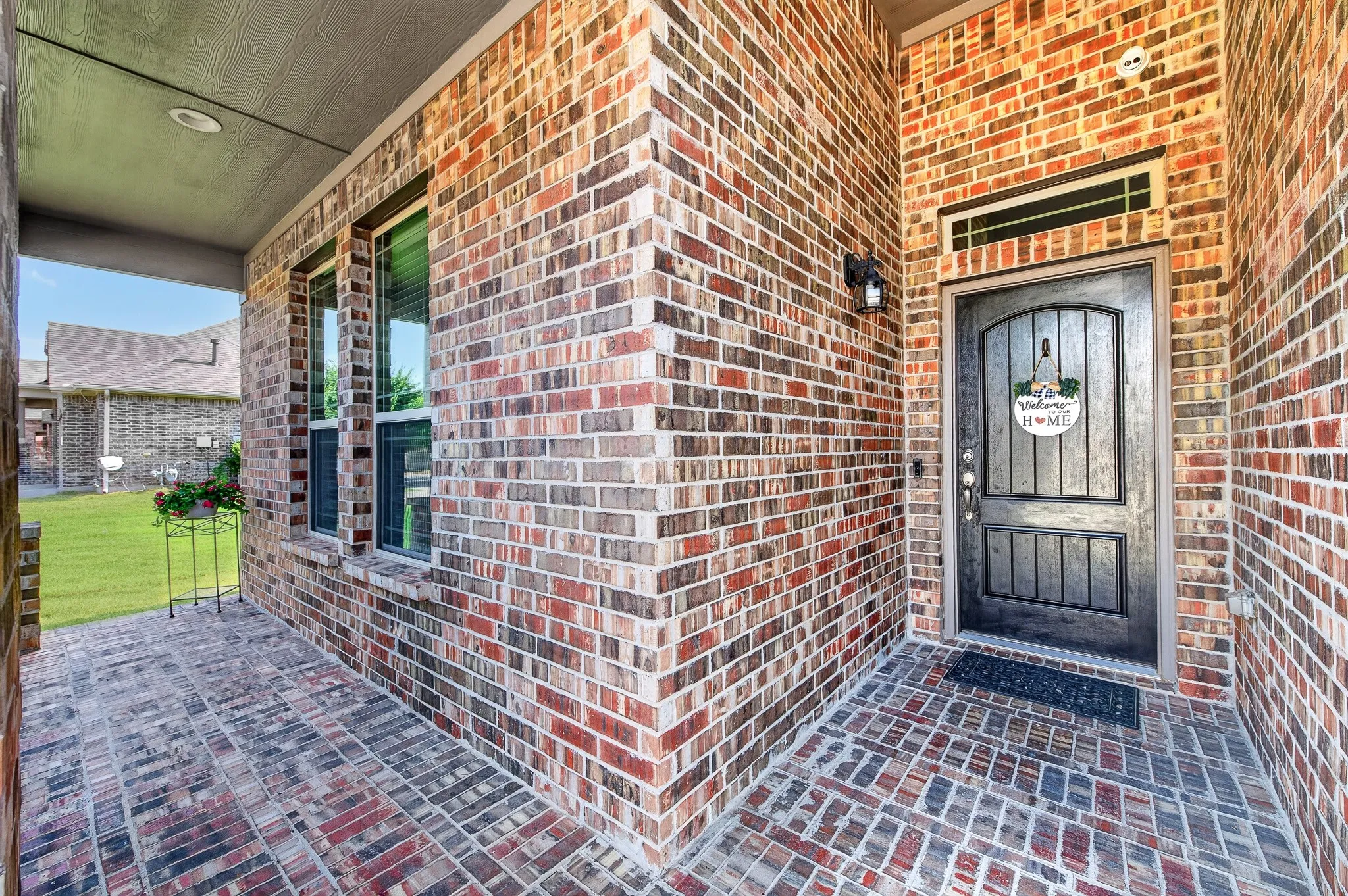 Single Family Residence For Sale in Denton County , 1328 Canary Lane, Argyle, Texas 76226, 3 Bedroom, 2 Bathroom, 2 Garage spaces, 2,040 Sqft, built in 2018, mls#21348442, Real Estate Agent in Argyle, Homes For Sale in Denton county, Homes For Sale in Argyle, Realtor in Argyle Texas, Real Estate Brokerage Independent Realty Texas, Luminita Cordes Realtor