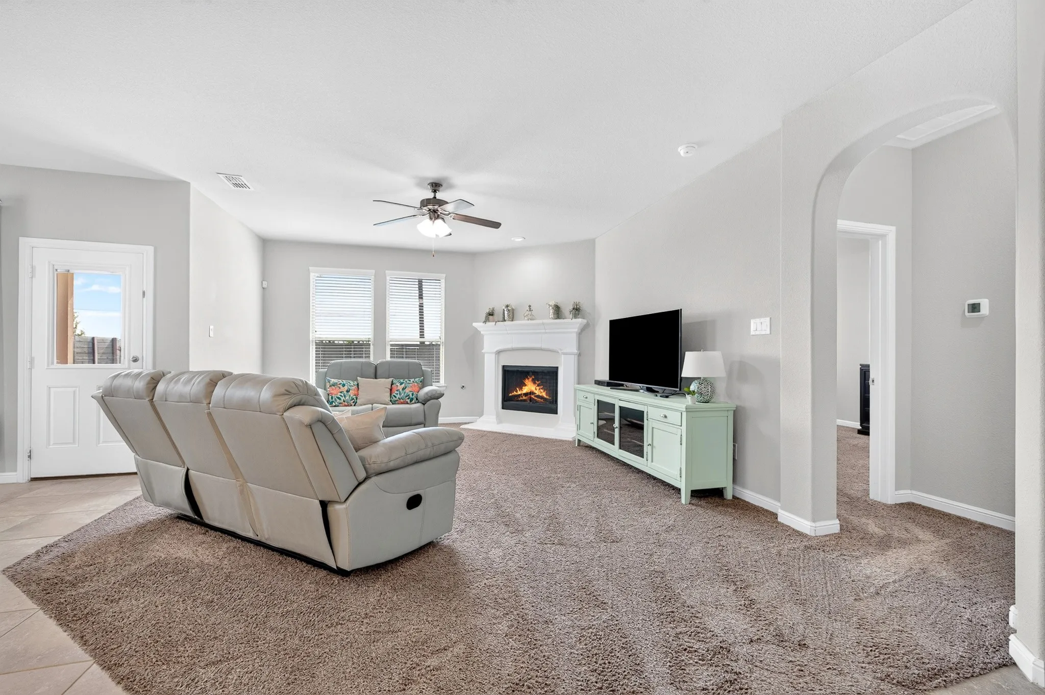 Single Family Residence For Sale in Denton County , 1328 Canary Lane, Argyle, Texas 76226, 3 Bedroom, 2 Bathroom, 2 Garage spaces, 2,040 Sqft, built in 2018, mls#21348442, Real Estate Agent in Argyle, Homes For Sale in Denton county, Homes For Sale in Argyle, Realtor in Argyle Texas, Real Estate Brokerage Independent Realty Texas, Luminita Cordes Realtor