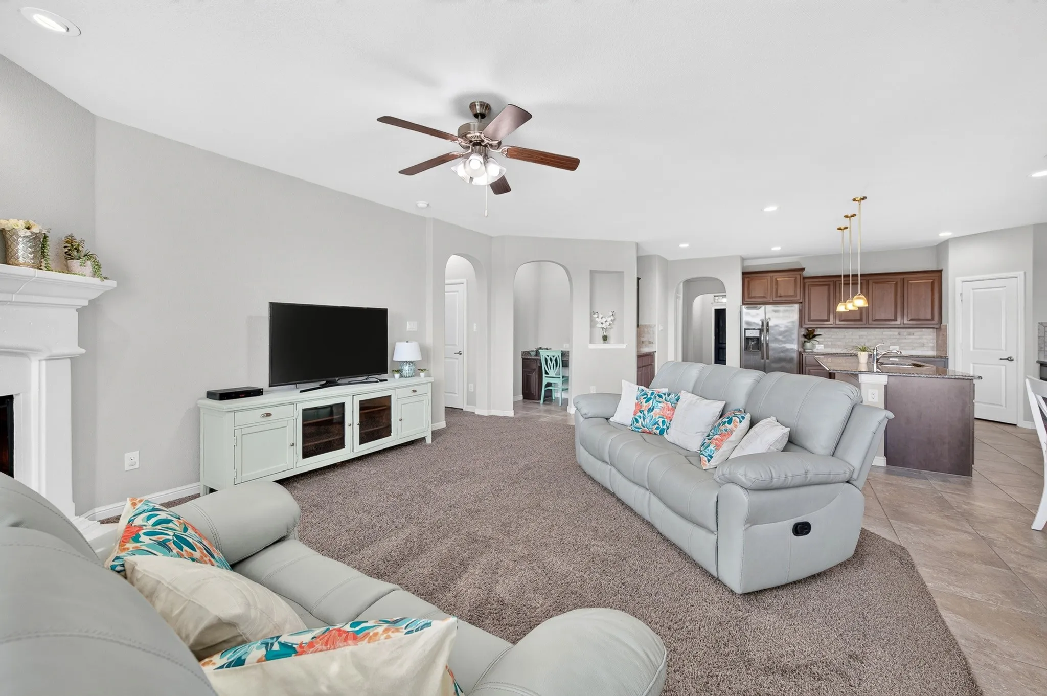 Single Family Residence For Sale in Denton County , 1328 Canary Lane, Argyle, Texas 76226, 3 Bedroom, 2 Bathroom, 2 Garage spaces, 2,040 Sqft, built in 2018, mls#21348442, Real Estate Agent in Argyle, Homes For Sale in Denton county, Homes For Sale in Argyle, Realtor in Argyle Texas, Real Estate Brokerage Independent Realty Texas, Luminita Cordes Realtor