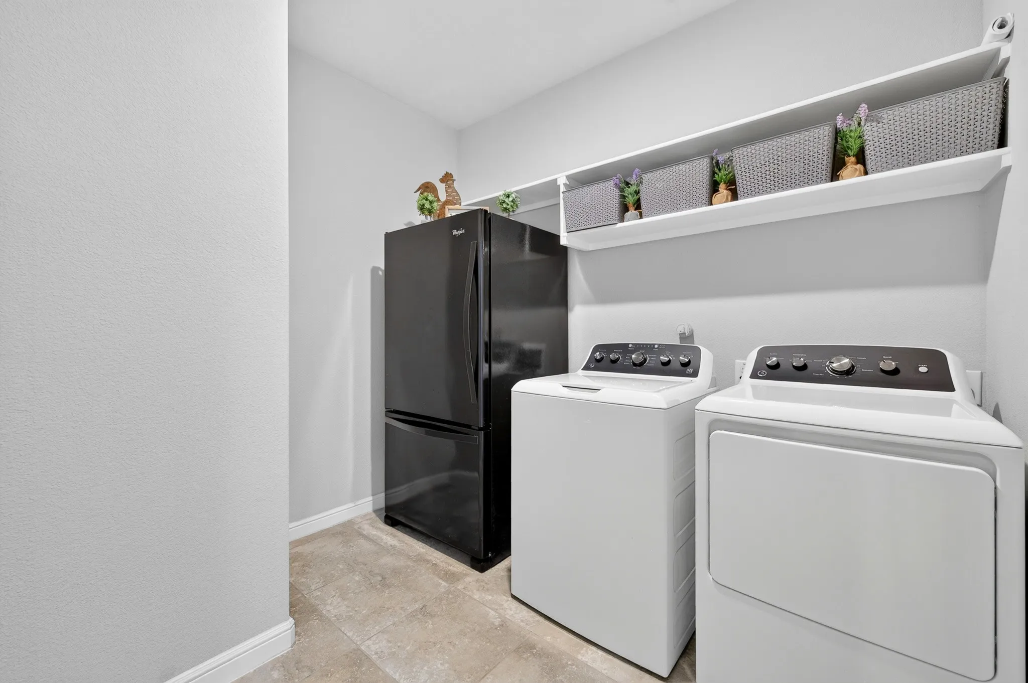 Single Family Residence For Sale in Denton County , 1328 Canary Lane, Argyle, Texas 76226, 3 Bedroom, 2 Bathroom, 2 Garage spaces, 2,040 Sqft, built in 2018, mls#21348442, Real Estate Agent in Argyle, Homes For Sale in Denton county, Homes For Sale in Argyle, Realtor in Argyle Texas, Real Estate Brokerage Independent Realty Texas, Luminita Cordes Realtor