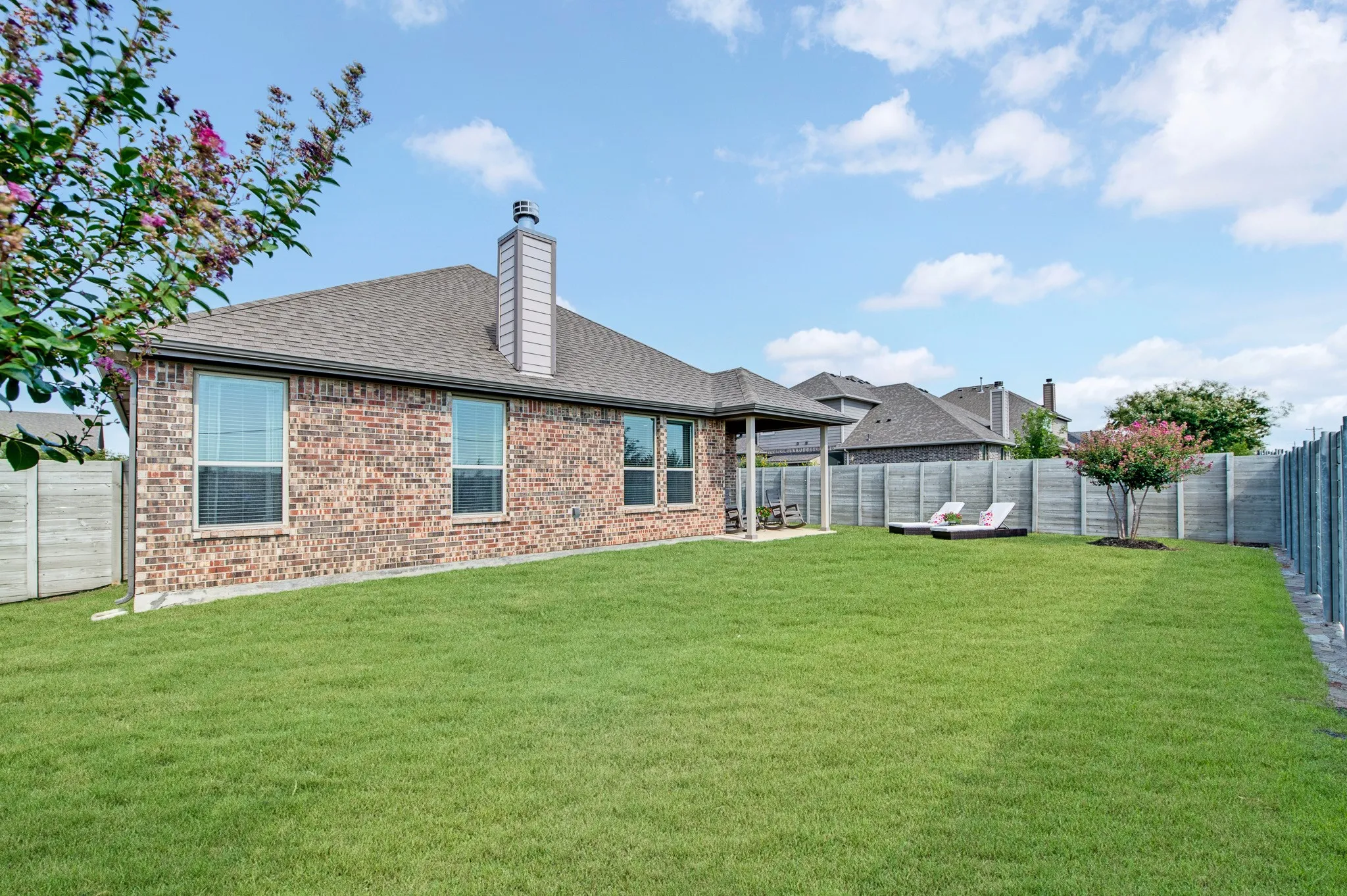 Single Family Residence For Sale in Denton County , 1328 Canary Lane, Argyle, Texas 76226, 3 Bedroom, 2 Bathroom, 2 Garage spaces, 2,040 Sqft, built in 2018, mls#21348442, Real Estate Agent in Argyle, Homes For Sale in Denton county, Homes For Sale in Argyle, Realtor in Argyle Texas, Real Estate Brokerage Independent Realty Texas, Luminita Cordes Realtor