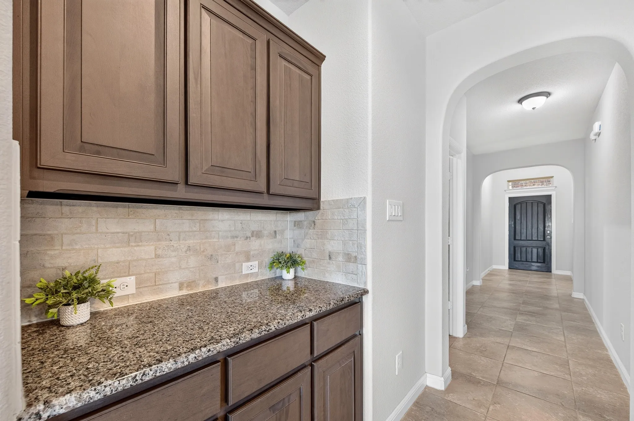 Single Family Residence For Sale in Denton County , 1328 Canary Lane, Argyle, Texas 76226, 3 Bedroom, 2 Bathroom, 2 Garage spaces, 2,040 Sqft, built in 2018, mls#21348442, Real Estate Agent in Argyle, Homes For Sale in Denton county, Homes For Sale in Argyle, Realtor in Argyle Texas, Real Estate Brokerage Independent Realty Texas, Luminita Cordes Realtor