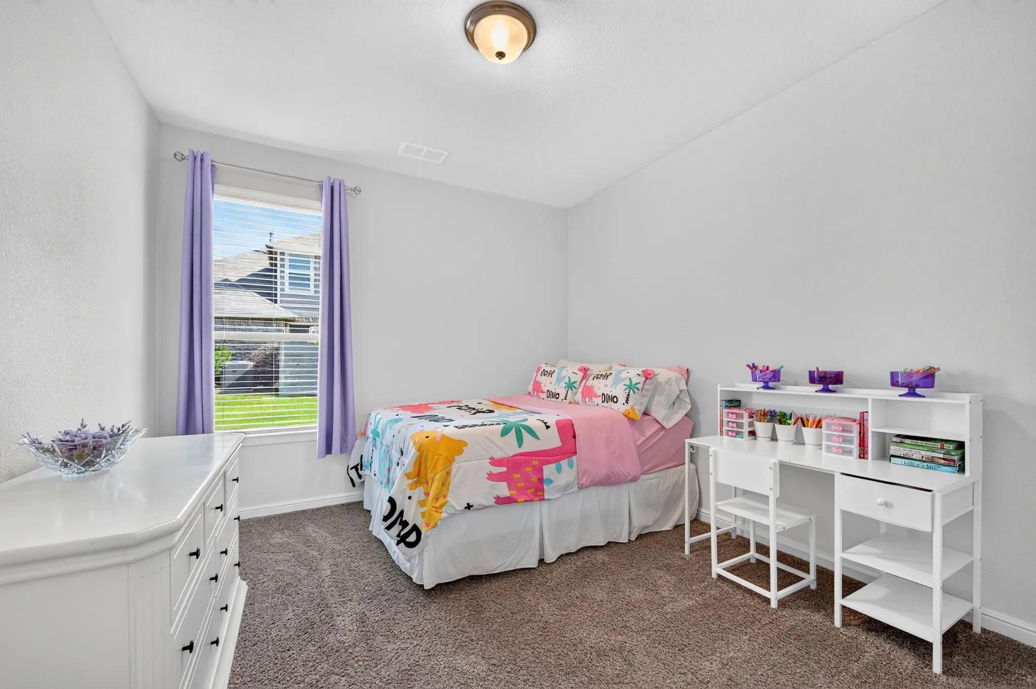 Single Family Residence For Sale in Denton County , 1328 Canary Lane, Argyle, Texas 76226, 3 Bedroom, 2 Bathroom, 2 Garage spaces, 2,040 Sqft, built in 2018, mls#21348442, Real Estate Agent in Argyle, Homes For Sale in Denton county, Homes For Sale in Argyle, Realtor in Argyle Texas, Real Estate Brokerage Independent Realty Texas, Luminita Cordes Realtor
