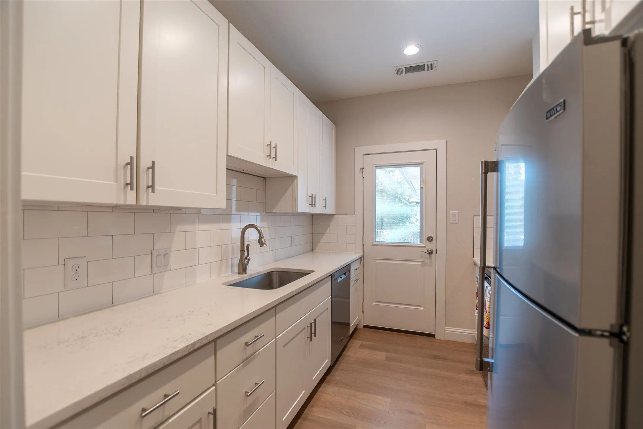 Condominium For Sale in Dallas County , 10660 Park Village Place Unit C, Dallas, Texas 75230, 1 Bedroom, 1 Bathroom, Garage spaces, 678 Sqft, built in 2021, mls#21344128, Real Estate Agent in Dallas, Homes For Sale in Dallas county, Homes For Sale in Dallas, Realtor in Dallas Texas, Real Estate Brokerage Independent Realty Texas, Luminita Cordes Realtor