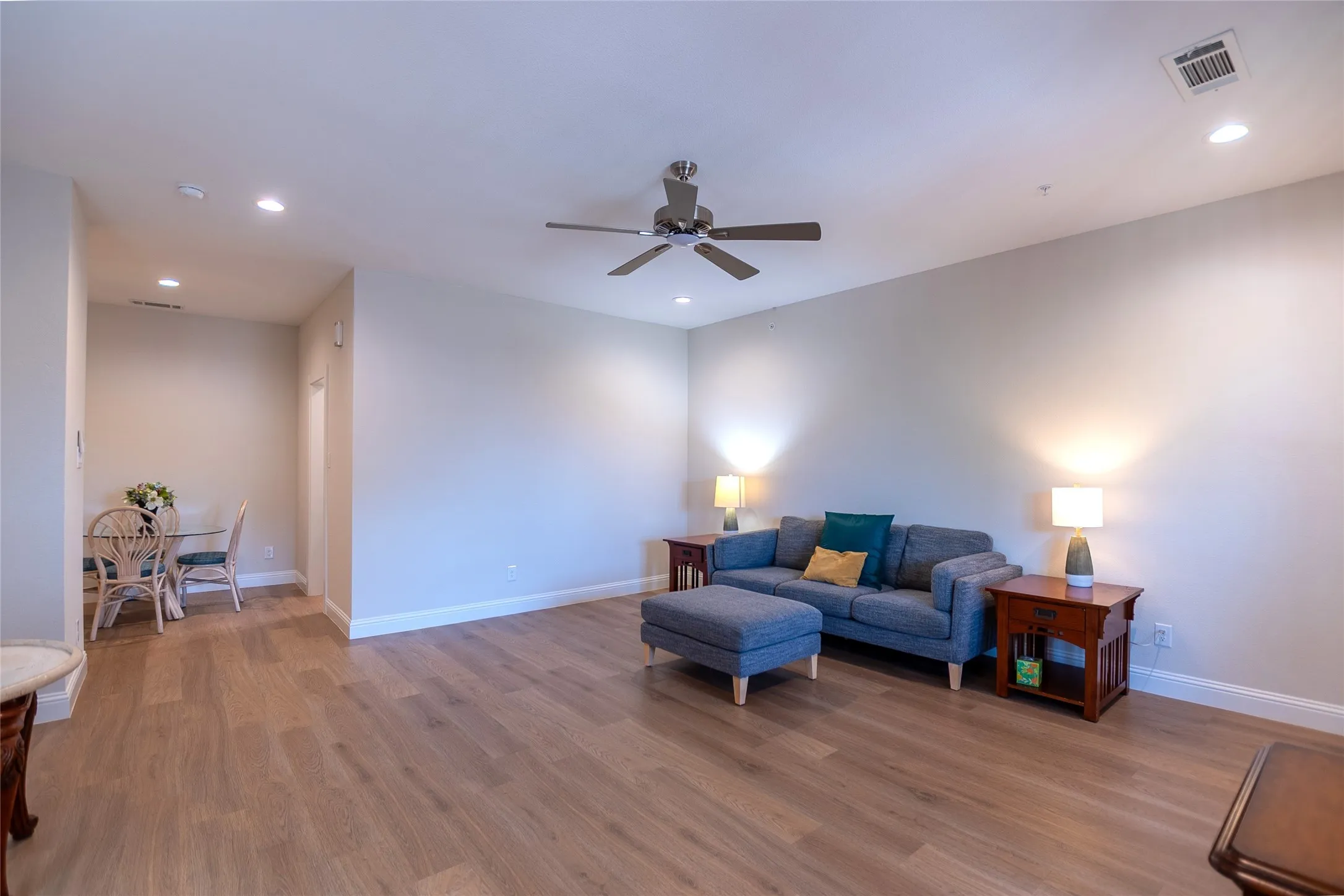 Condominium For Sale in Dallas County , 10660 Park Village Place Unit C, Dallas, Texas 75230, 1 Bedroom, 1 Bathroom, Garage spaces, 678 Sqft, built in 2021, mls#21344128, Real Estate Agent in Dallas, Homes For Sale in Dallas county, Homes For Sale in Dallas, Realtor in Dallas Texas, Real Estate Brokerage Independent Realty Texas, Luminita Cordes Realtor