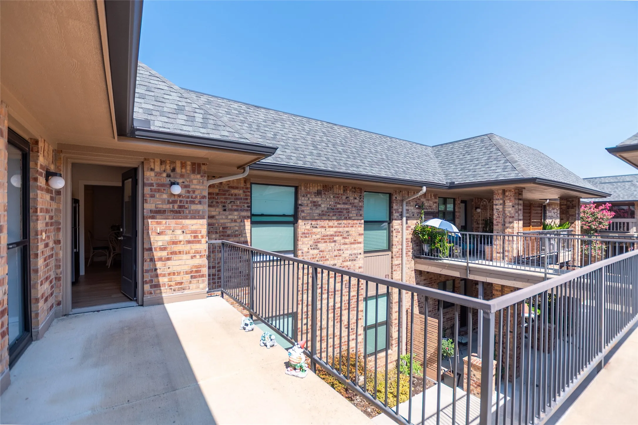 Condominium For Sale in Dallas County , 10660 Park Village Place Unit C, Dallas, Texas 75230, 1 Bedroom, 1 Bathroom, Garage spaces, 678 Sqft, built in 2021, mls#21344128, Real Estate Agent in Dallas, Homes For Sale in Dallas county, Homes For Sale in Dallas, Realtor in Dallas Texas, Real Estate Brokerage Independent Realty Texas, Luminita Cordes Realtor