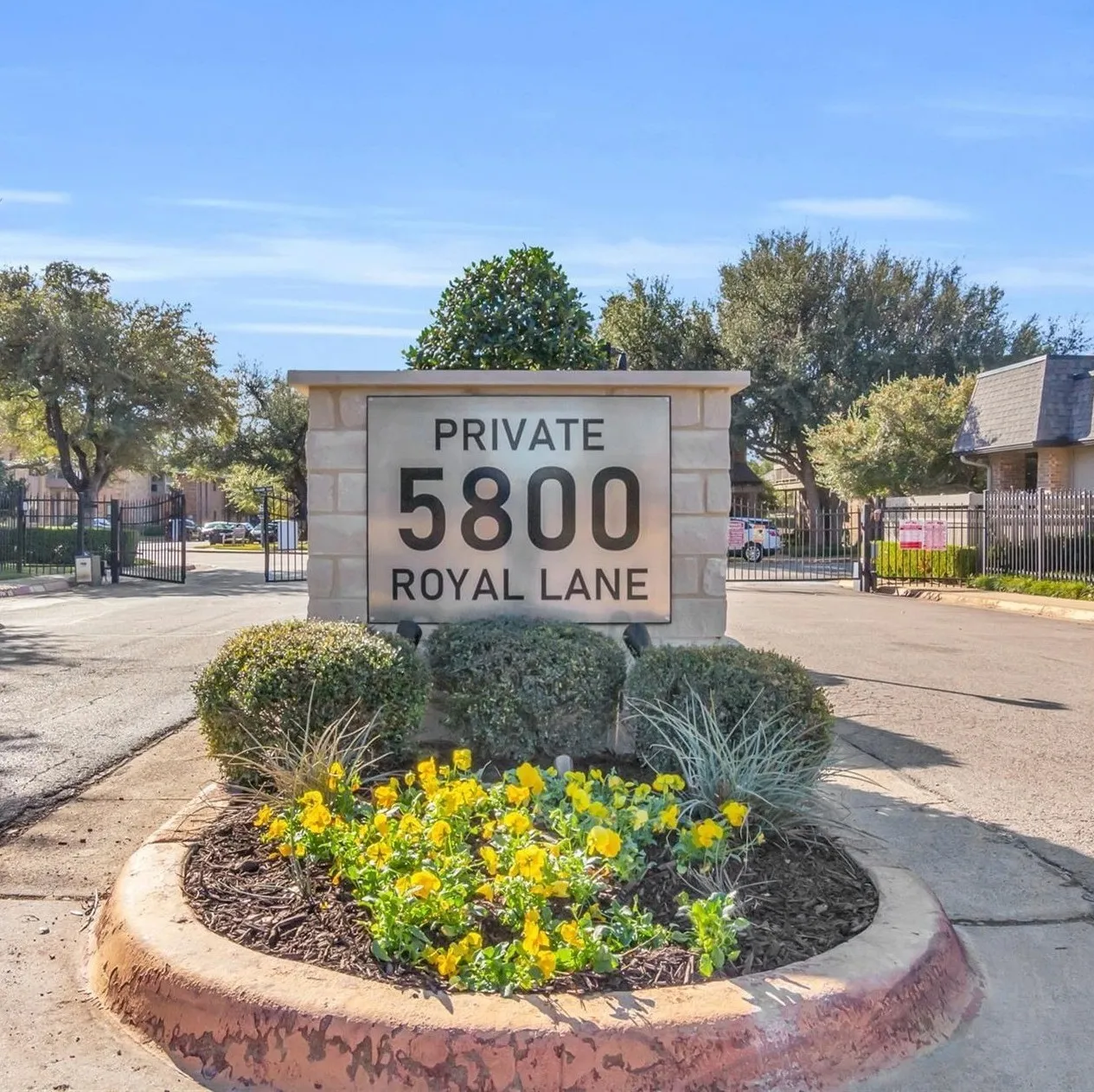 Condominium For Sale in Dallas County , 10660 Park Village Place Unit C, Dallas, Texas 75230, 1 Bedroom, 1 Bathroom, Garage spaces, 678 Sqft, built in 2021, mls#21344128, Real Estate Agent in Dallas, Homes For Sale in Dallas county, Homes For Sale in Dallas, Realtor in Dallas Texas, Real Estate Brokerage Independent Realty Texas, Luminita Cordes Realtor