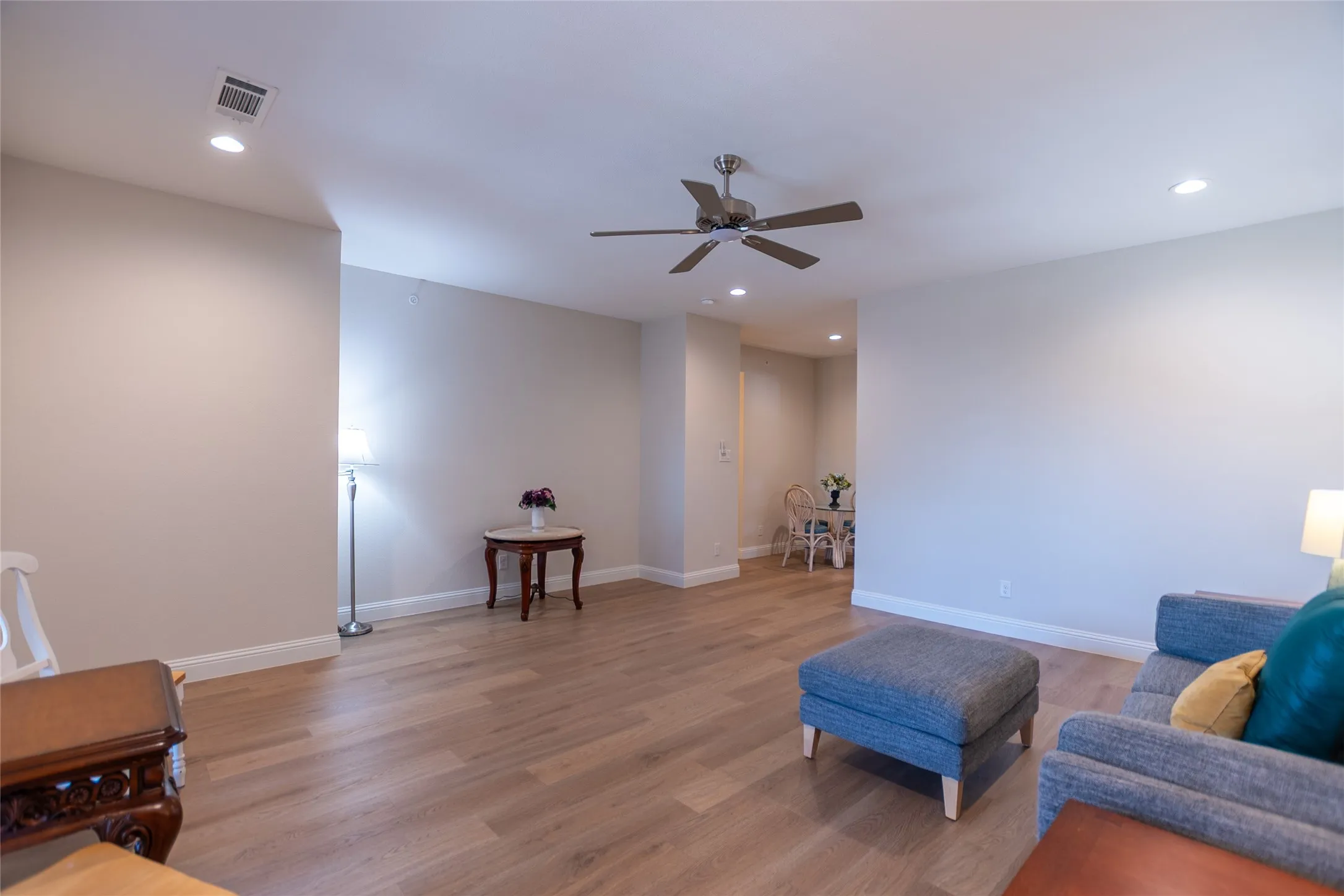 Condominium For Sale in Dallas County , 10660 Park Village Place Unit C, Dallas, Texas 75230, 1 Bedroom, 1 Bathroom, Garage spaces, 678 Sqft, built in 2021, mls#21344128, Real Estate Agent in Dallas, Homes For Sale in Dallas county, Homes For Sale in Dallas, Realtor in Dallas Texas, Real Estate Brokerage Independent Realty Texas, Luminita Cordes Realtor