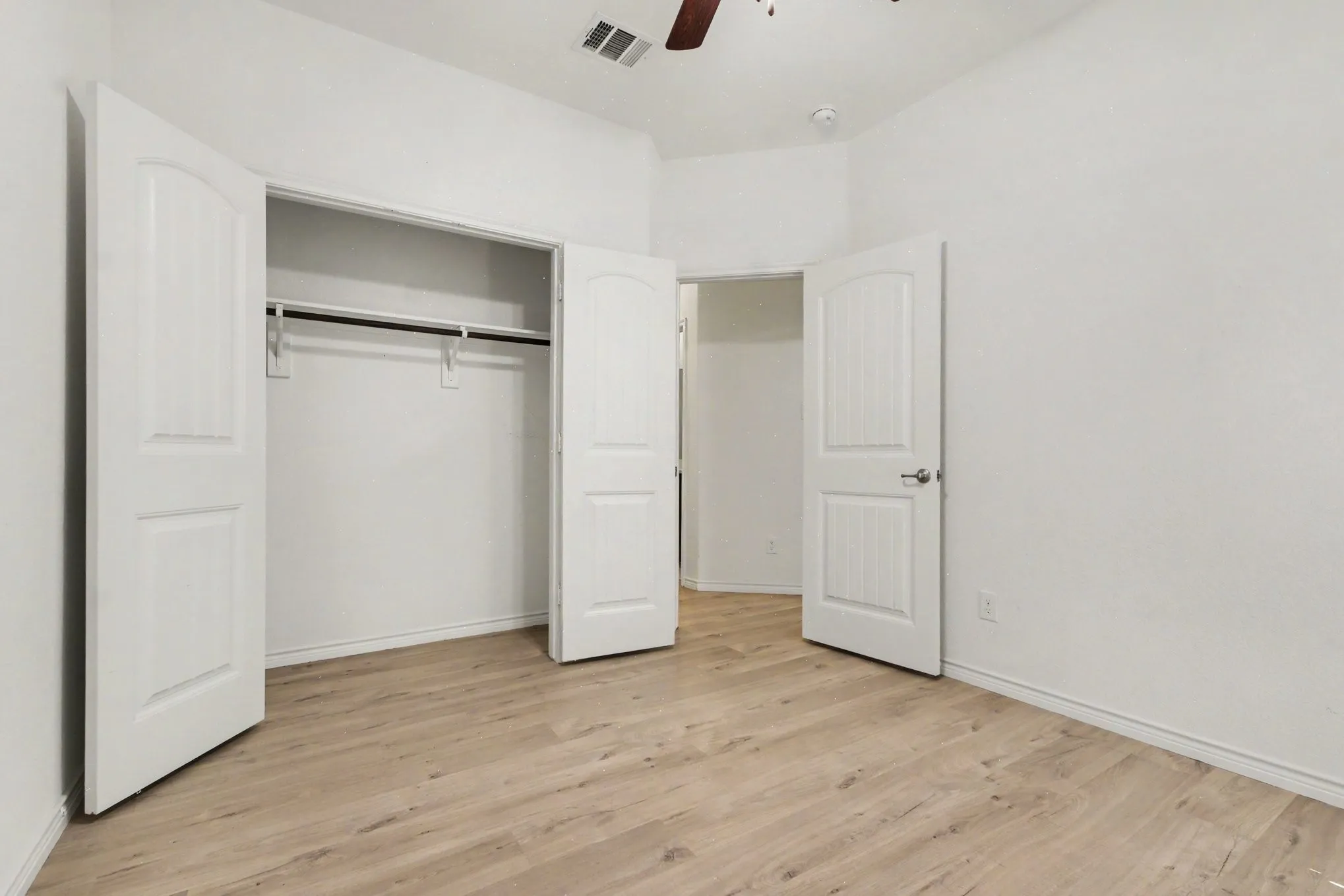 Single Family Residence For Rent in Collin County , 10020 Levelland Place, Mc Kinney, Texas 75071, 3 Bedroom, 3 Bathroom, 2 Garage spaces, 2,022 Sqft, built in 2018, mls#21350307, Real Estate Agent in Mc Kinney, Homes For Rent in Collin county, Homes For Rent in Mc Kinney, Realtor in Mc Kinney Texas, Real Estate Brokerage Independent Realty Texas, Luminita Cordes Realtor