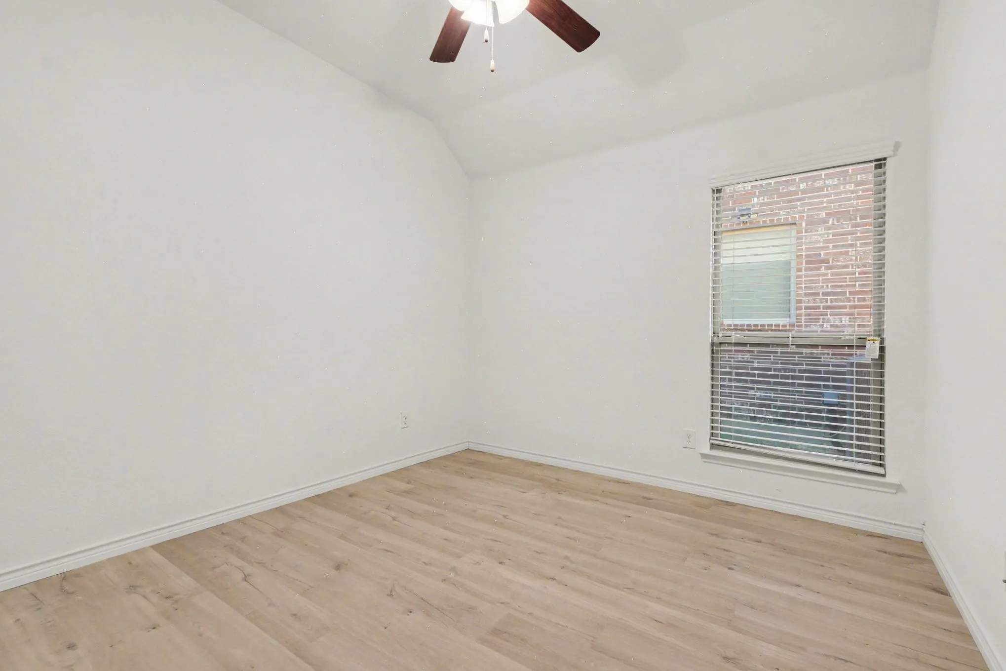Single Family Residence For Rent in Collin County , 10020 Levelland Place, Mc Kinney, Texas 75071, 3 Bedroom, 3 Bathroom, 2 Garage spaces, 2,022 Sqft, built in 2018, mls#21350307, Real Estate Agent in Mc Kinney, Homes For Rent in Collin county, Homes For Rent in Mc Kinney, Realtor in Mc Kinney Texas, Real Estate Brokerage Independent Realty Texas, Luminita Cordes Realtor