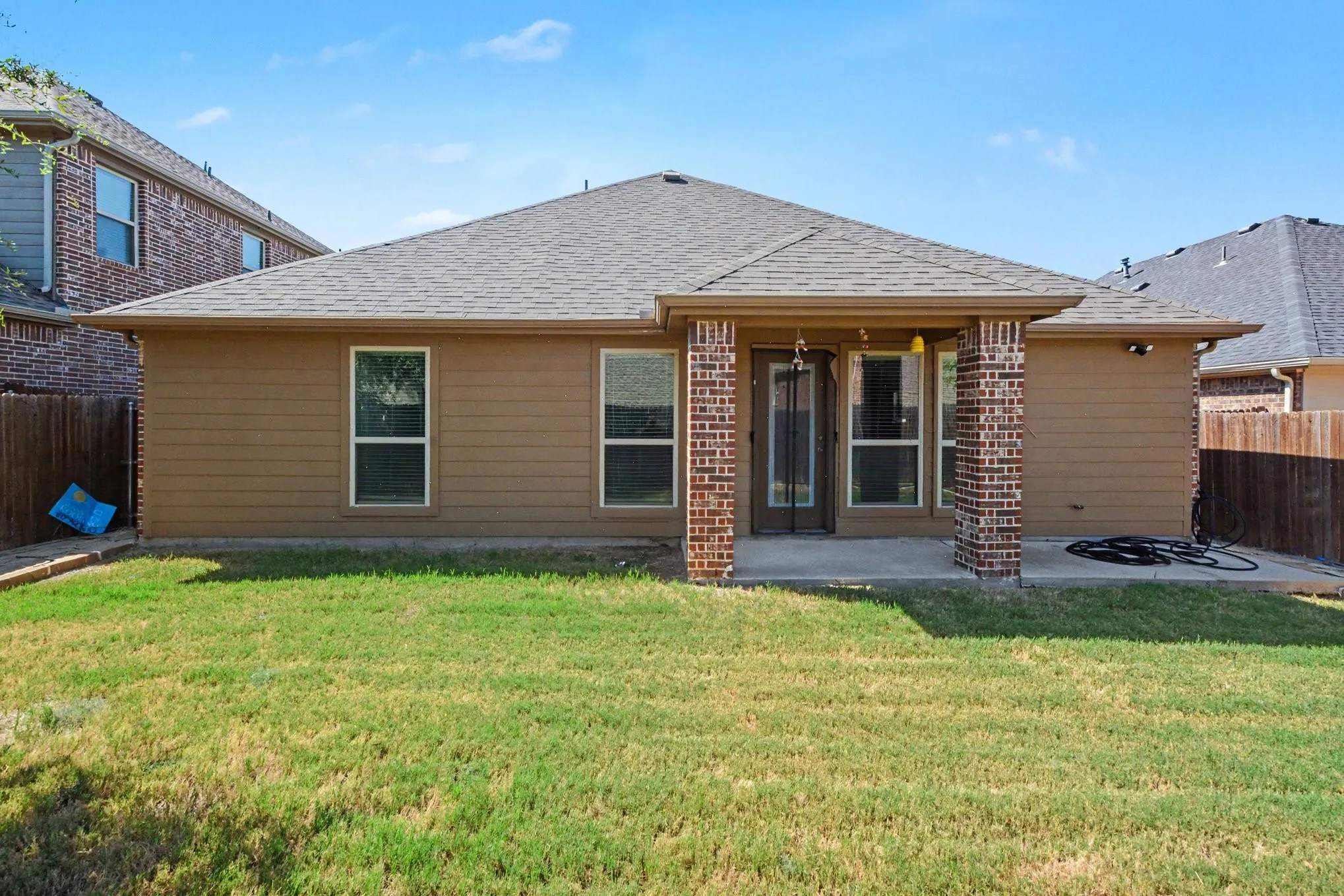 Single Family Residence For Rent in Collin County , 10020 Levelland Place, Mc Kinney, Texas 75071, 3 Bedroom, 3 Bathroom, 2 Garage spaces, 2,022 Sqft, built in 2018, mls#21350307, Real Estate Agent in Mc Kinney, Homes For Rent in Collin county, Homes For Rent in Mc Kinney, Realtor in Mc Kinney Texas, Real Estate Brokerage Independent Realty Texas, Luminita Cordes Realtor