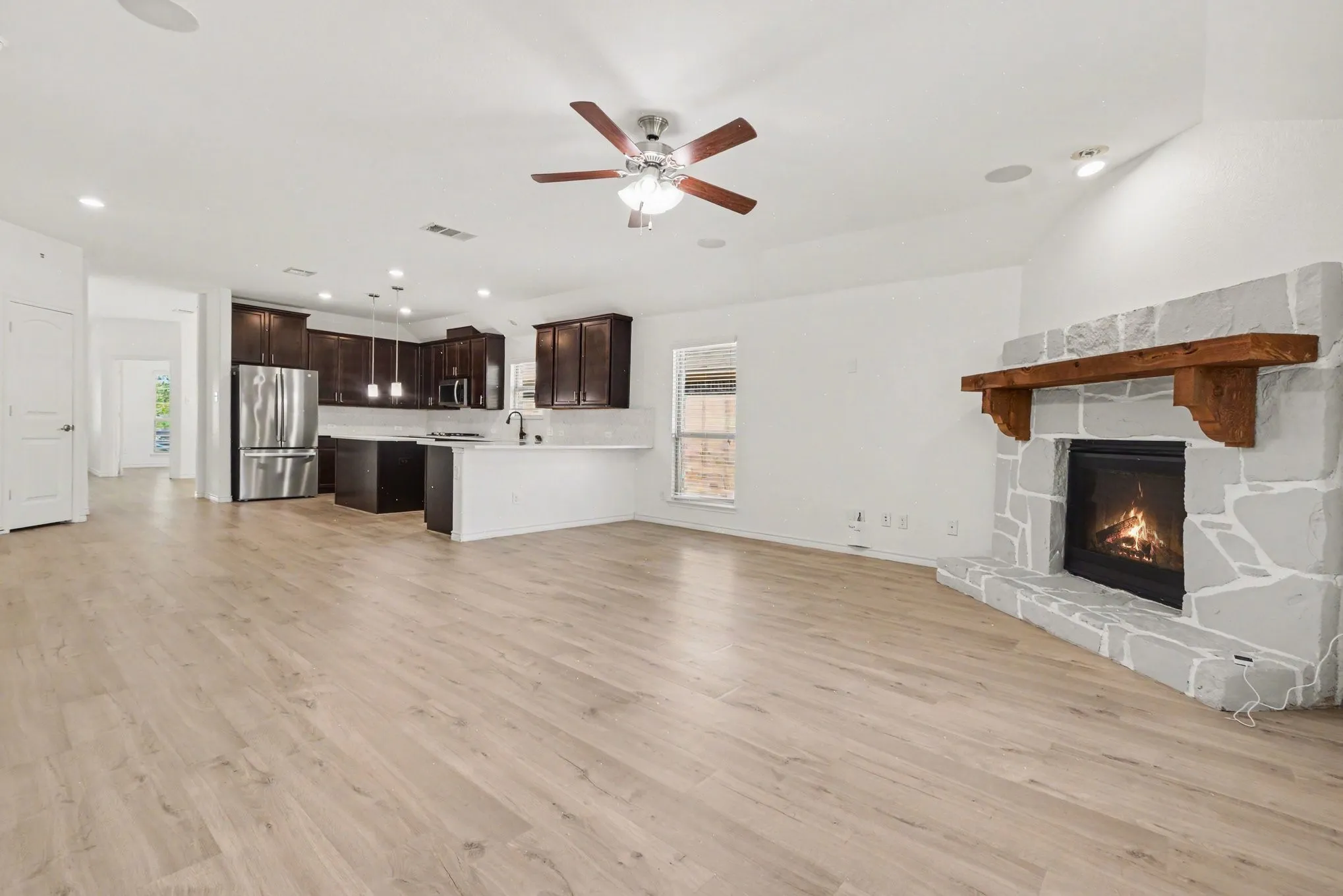 Single Family Residence For Rent in Collin County , 10020 Levelland Place, Mc Kinney, Texas 75071, 3 Bedroom, 3 Bathroom, 2 Garage spaces, 2,022 Sqft, built in 2018, mls#21350307, Real Estate Agent in Mc Kinney, Homes For Rent in Collin county, Homes For Rent in Mc Kinney, Realtor in Mc Kinney Texas, Real Estate Brokerage Independent Realty Texas, Luminita Cordes Realtor