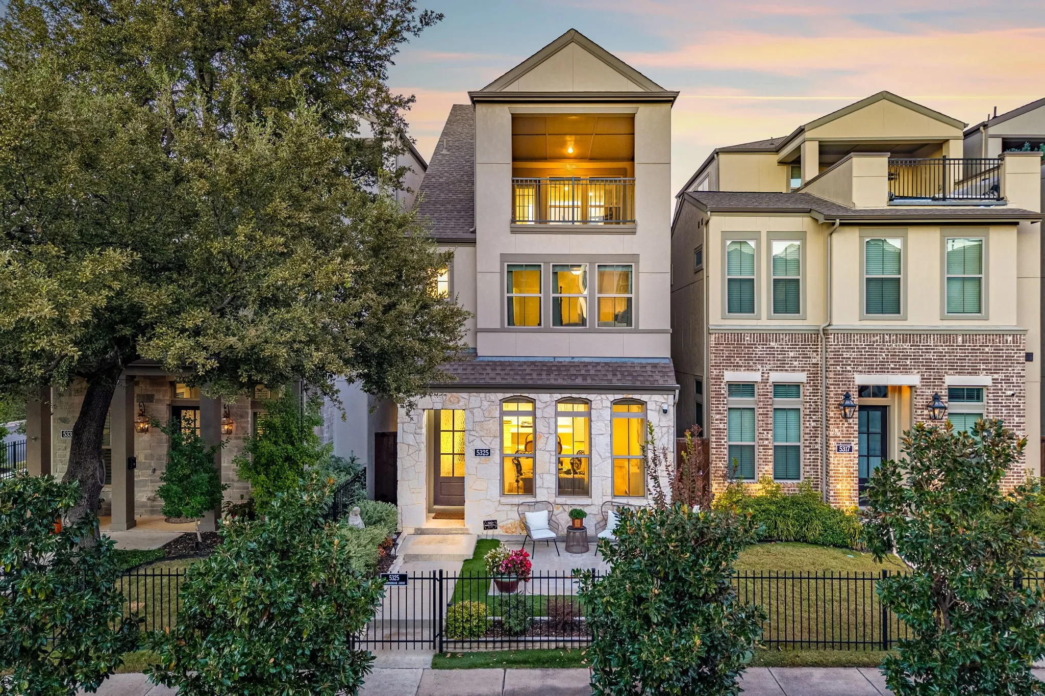 Single Family Residence For Sale in Dallas County , 5325 Autumnbrook Court, Dallas, Texas 75209, 3 Bedroom, 4 Bathroom, 2 Garage spaces, 2,598 Sqft, built in 2020, mls#21349491, Real Estate Agent in Dallas, Homes For Sale in Dallas county, Homes For Sale in Dallas, Realtor in Dallas Texas, Real Estate Brokerage Independent Realty Texas, Luminita Cordes Realtor