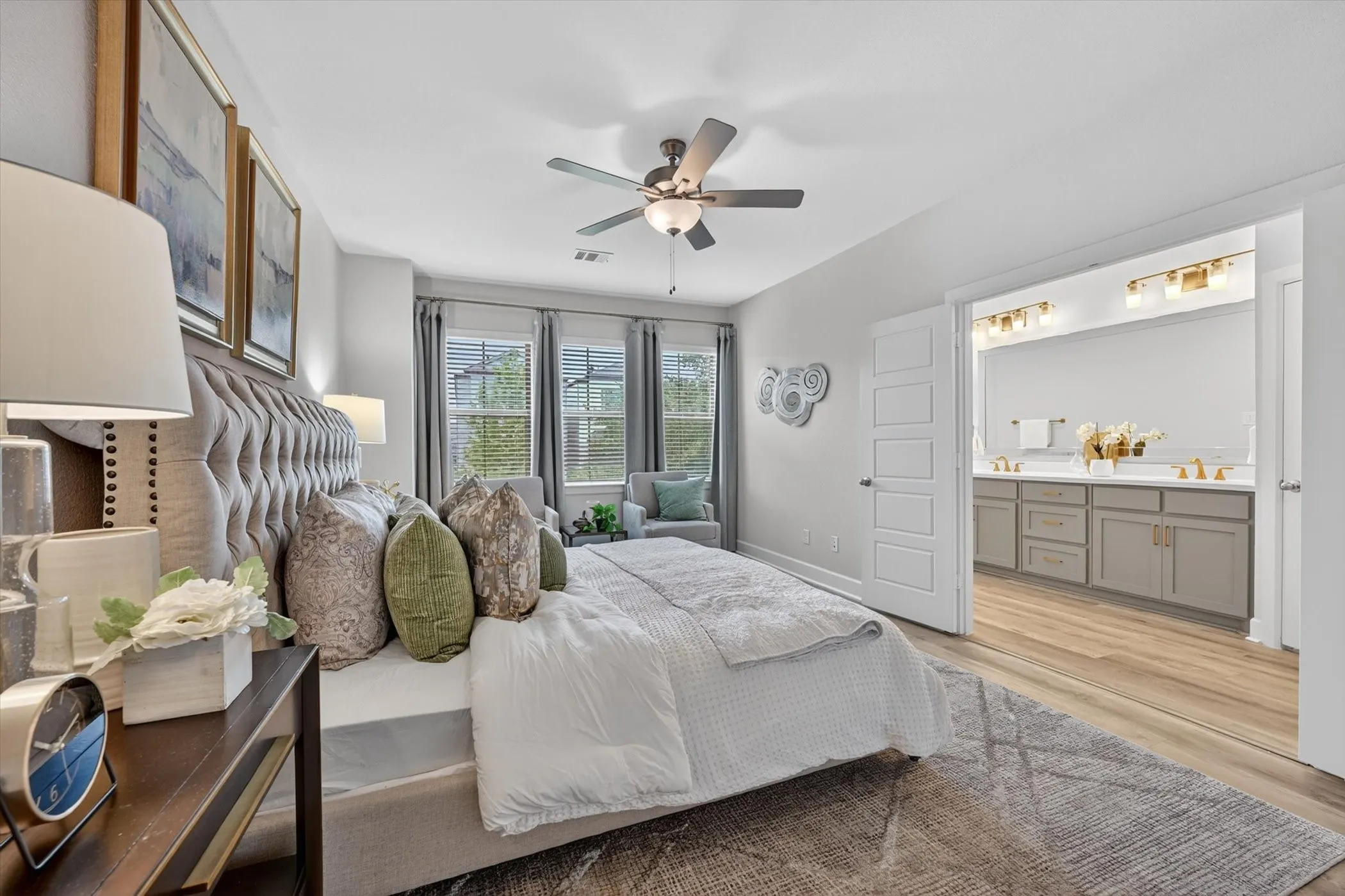 Single Family Residence For Sale in Dallas County , 5325 Autumnbrook Court, Dallas, Texas 75209, 3 Bedroom, 4 Bathroom, 2 Garage spaces, 2,598 Sqft, built in 2020, mls#21349491, Real Estate Agent in Dallas, Homes For Sale in Dallas county, Homes For Sale in Dallas, Realtor in Dallas Texas, Real Estate Brokerage Independent Realty Texas, Luminita Cordes Realtor