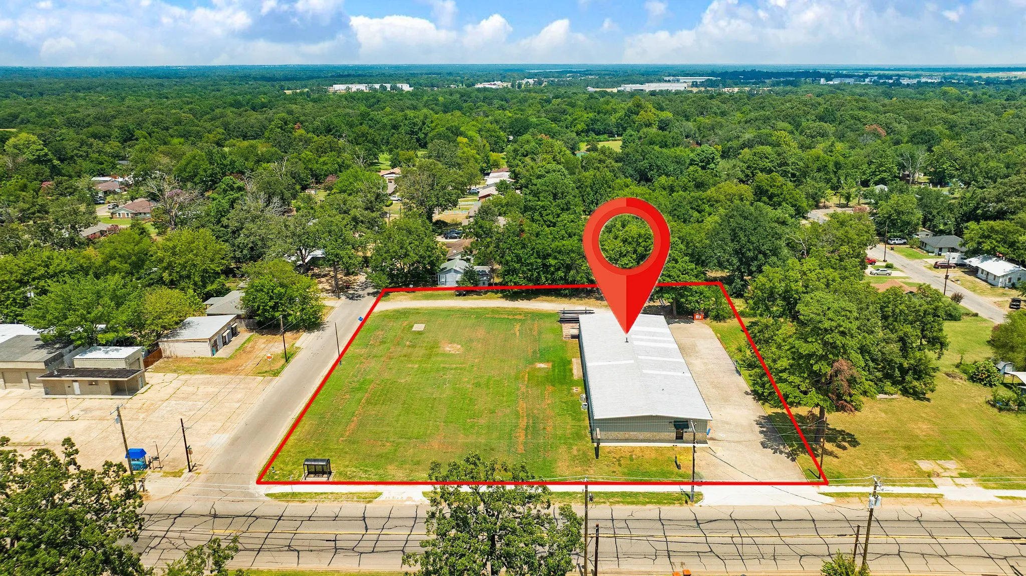 Business For Sale in Lamar County , 2750 Bonham Street, Paris, Texas 75460, 0, 0, Garage spaces, 6,000 Sqft, built in 0, mls#21349827, Real Estate Agent in Paris, Homes For Sale in Lamar county, Homes For Sale in Paris, Realtor in Paris Texas, Real Estate Brokerage Independent Realty Texas, Luminita Cordes Realtor