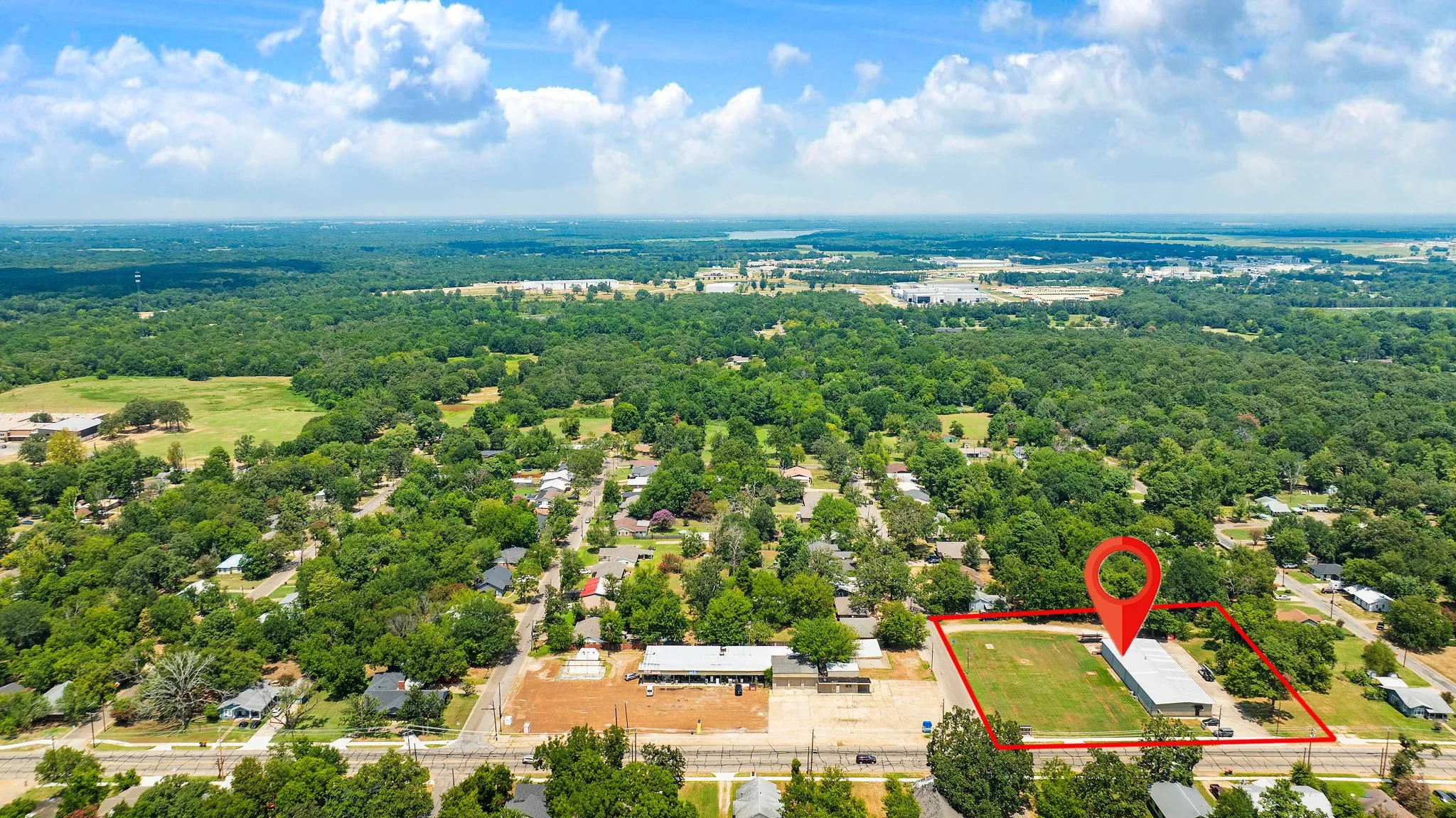 Business For Sale in Lamar County , 2750 Bonham Street, Paris, Texas 75460, 0, 0, Garage spaces, 6,000 Sqft, built in 0, mls#21349827, Real Estate Agent in Paris, Homes For Sale in Lamar county, Homes For Sale in Paris, Realtor in Paris Texas, Real Estate Brokerage Independent Realty Texas, Luminita Cordes Realtor