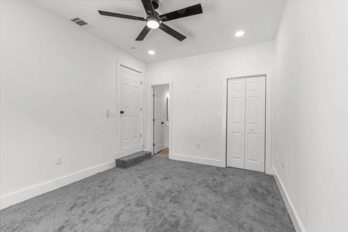 Single Family Residence For Sale in Tarrant County , 3454 Moberly Street, Fort Worth, Texas 76119, 3 Bedroom, 2 Bathroom, Garage spaces, 1,020 Sqft, built in 1951, mls#21349095, Real Estate Agent in Fort Worth, Homes For Sale in Tarrant county, Homes For Sale in Fort Worth, Realtor in Fort Worth Texas, Real Estate Brokerage Independent Realty Texas, Luminita Cordes Realtor