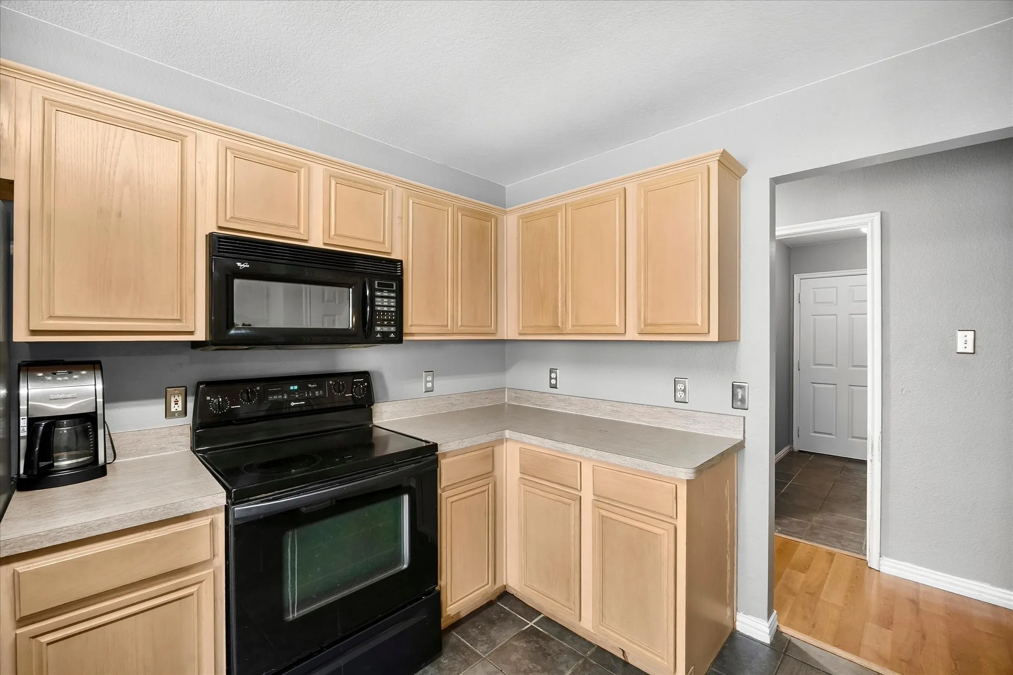 Single Family Residence For Sale in Dallas County , 3512 Valley Forge, Sachse, Texas 75048, 3 Bedroom, 2 Bathroom, 2 Garage spaces, 1,586 Sqft, built in 2001, mls#21350321, Real Estate Agent in Sachse, Homes For Sale in Dallas county, Homes For Sale in Sachse, Realtor in Sachse Texas, Real Estate Brokerage Independent Realty Texas, Luminita Cordes Realtor