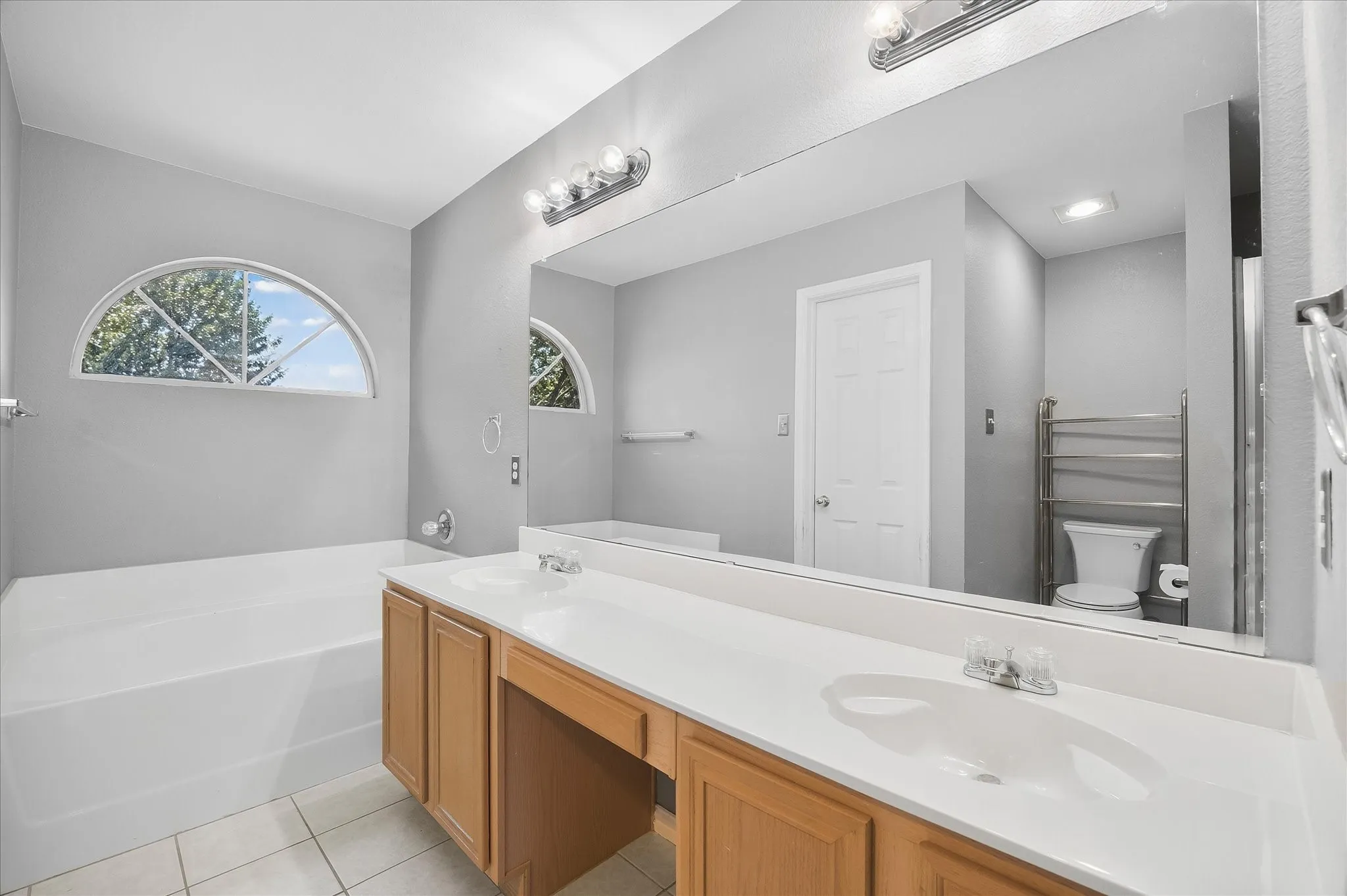 Single Family Residence For Sale in Dallas County , 3512 Valley Forge, Sachse, Texas 75048, 3 Bedroom, 2 Bathroom, 2 Garage spaces, 1,586 Sqft, built in 2001, mls#21350321, Real Estate Agent in Sachse, Homes For Sale in Dallas county, Homes For Sale in Sachse, Realtor in Sachse Texas, Real Estate Brokerage Independent Realty Texas, Luminita Cordes Realtor