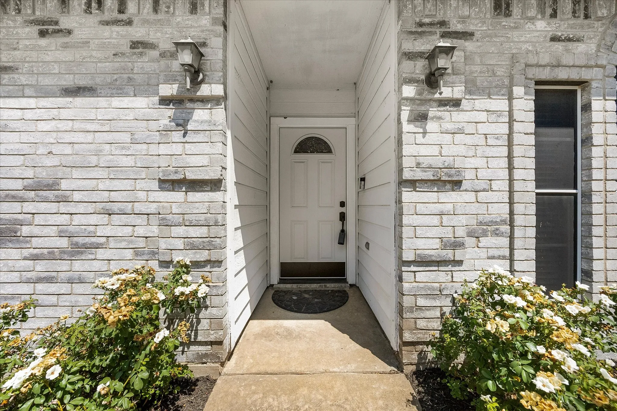 Single Family Residence For Sale in Dallas County , 3512 Valley Forge, Sachse, Texas 75048, 3 Bedroom, 2 Bathroom, 2 Garage spaces, 1,586 Sqft, built in 2001, mls#21350321, Real Estate Agent in Sachse, Homes For Sale in Dallas county, Homes For Sale in Sachse, Realtor in Sachse Texas, Real Estate Brokerage Independent Realty Texas, Luminita Cordes Realtor