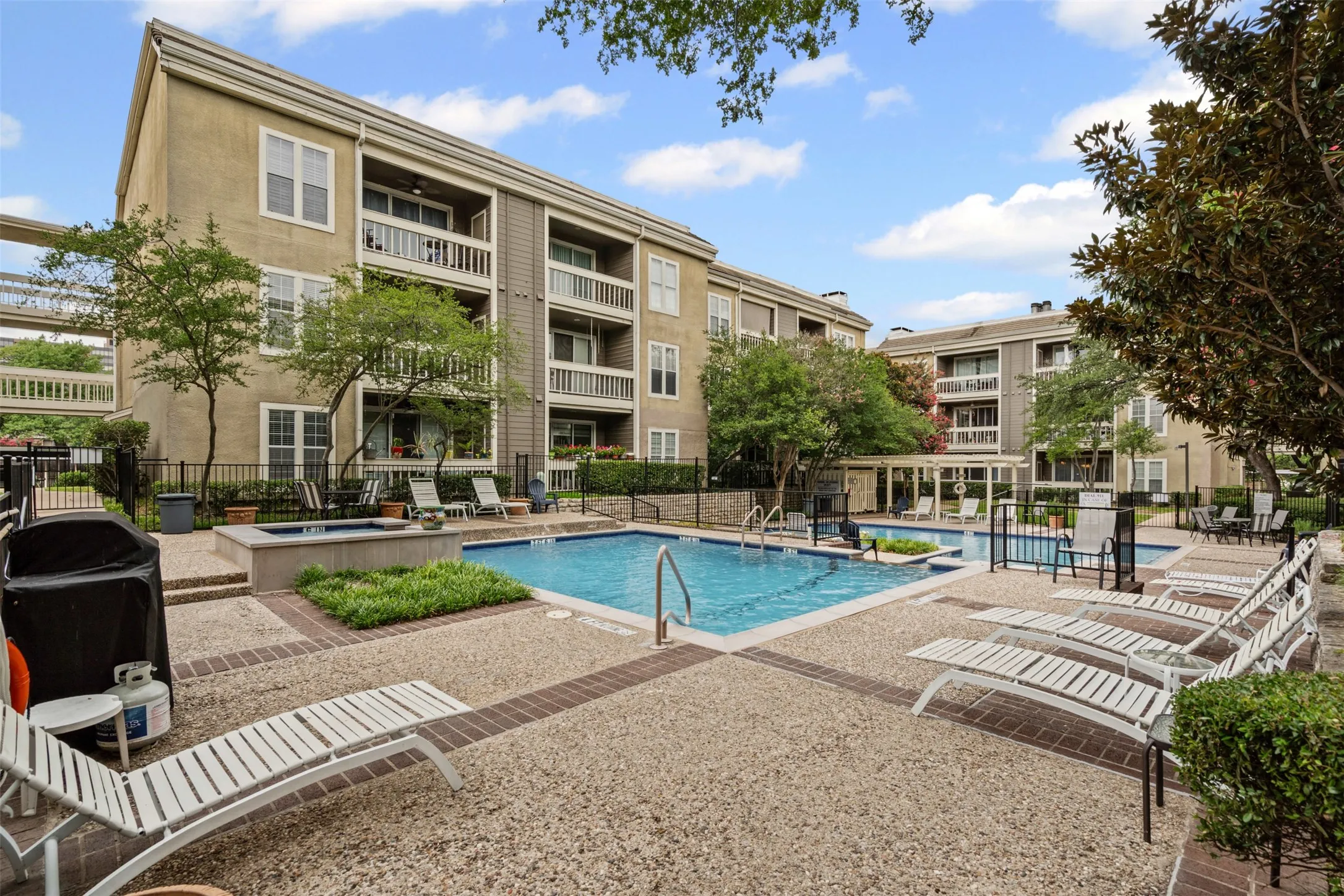 Condominium For Rent in Dallas County , 5310 Keller Springs Road 322, Dallas, Texas 75248, 2 Bedroom, 2 Bathroom, Garage spaces, 953 Sqft, built in 1981, mls#21350328, Real Estate Agent in Dallas, Homes For Rent in Dallas county, Homes For Rent in Dallas, Realtor in Dallas Texas, Real Estate Brokerage Independent Realty Texas, Luminita Cordes Realtor