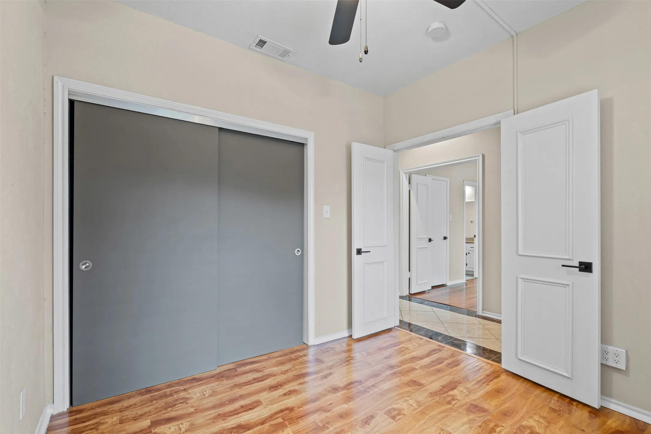Condominium For Rent in Dallas County , 5310 Keller Springs Road 322, Dallas, Texas 75248, 2 Bedroom, 2 Bathroom, Garage spaces, 953 Sqft, built in 1981, mls#21350328, Real Estate Agent in Dallas, Homes For Rent in Dallas county, Homes For Rent in Dallas, Realtor in Dallas Texas, Real Estate Brokerage Independent Realty Texas, Luminita Cordes Realtor