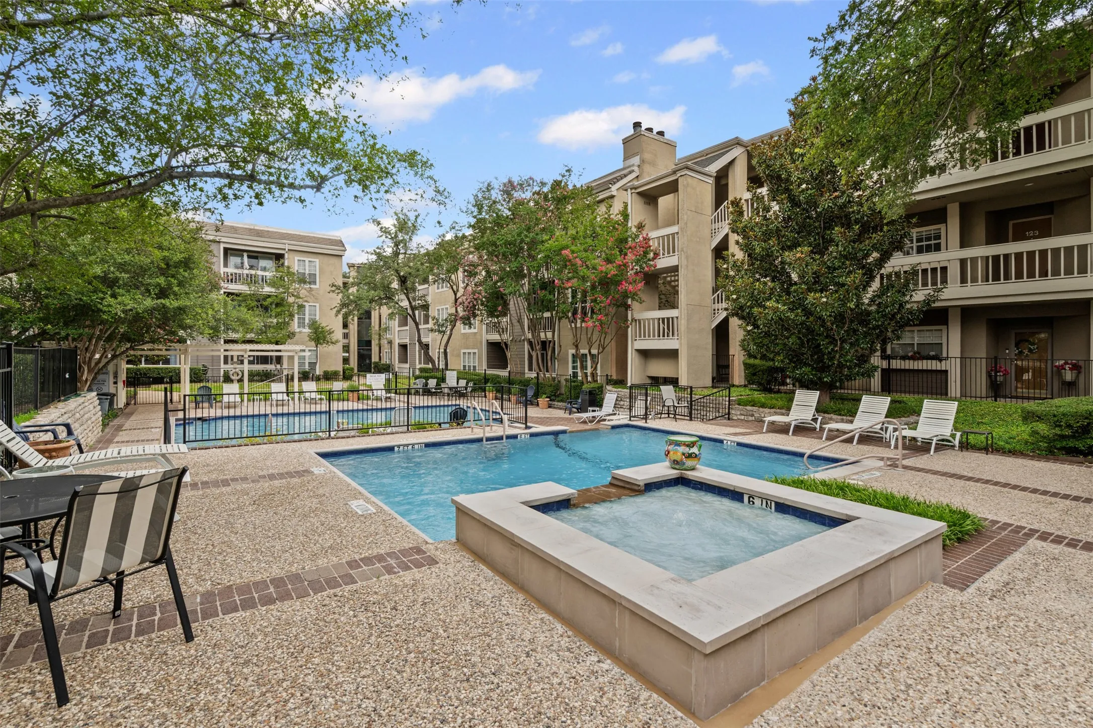 Condominium For Rent in Dallas County , 5310 Keller Springs Road 322, Dallas, Texas 75248, 2 Bedroom, 2 Bathroom, Garage spaces, 953 Sqft, built in 1981, mls#21350328, Real Estate Agent in Dallas, Homes For Rent in Dallas county, Homes For Rent in Dallas, Realtor in Dallas Texas, Real Estate Brokerage Independent Realty Texas, Luminita Cordes Realtor