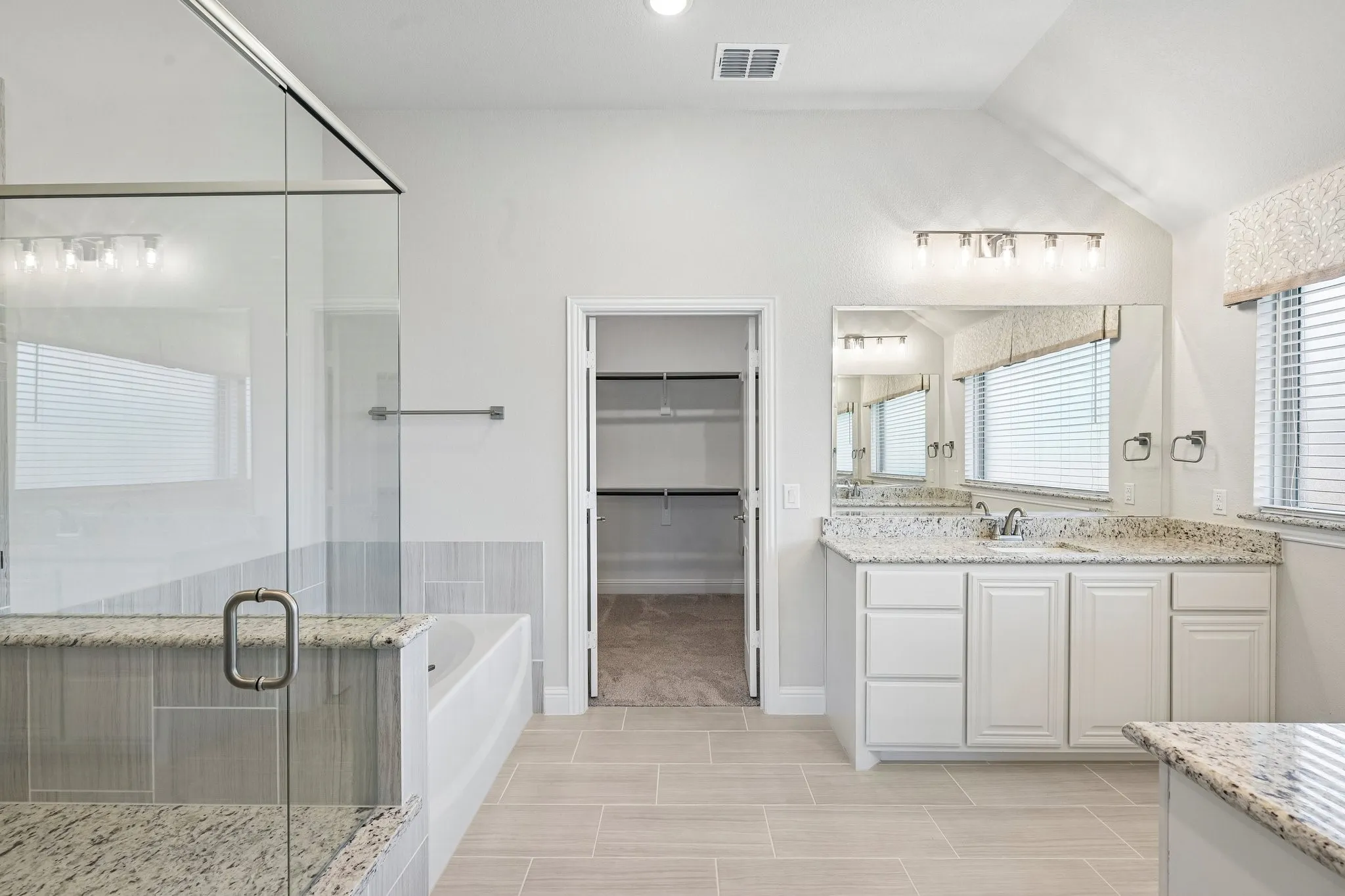 Primary suite - bathroom