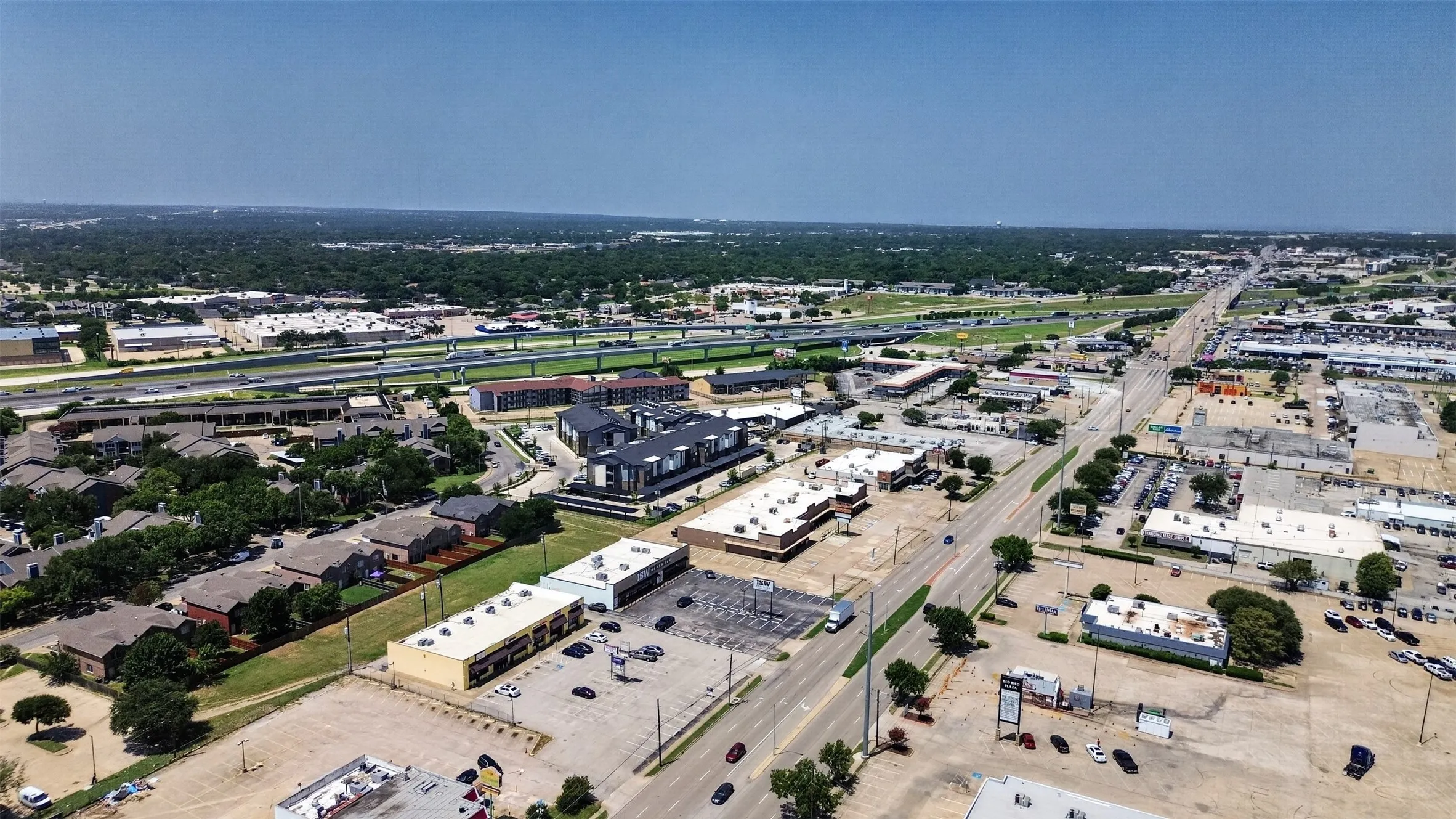 Retail For Rent in Dallas County , 4018 W Camp Wisdom Road, Dallas, Texas 75237, 0, 0, Garage spaces, 0 Sqft, built in 1977, Price $21, mls#21327980, Real Estate Agent in Dallas, Homes For Rent in Dallas county, Homes For Rent in Dallas, Realtor in Dallas Texas, Real Estate Brokerage Independent Realty Texas, Luminita Cordes Realtor
