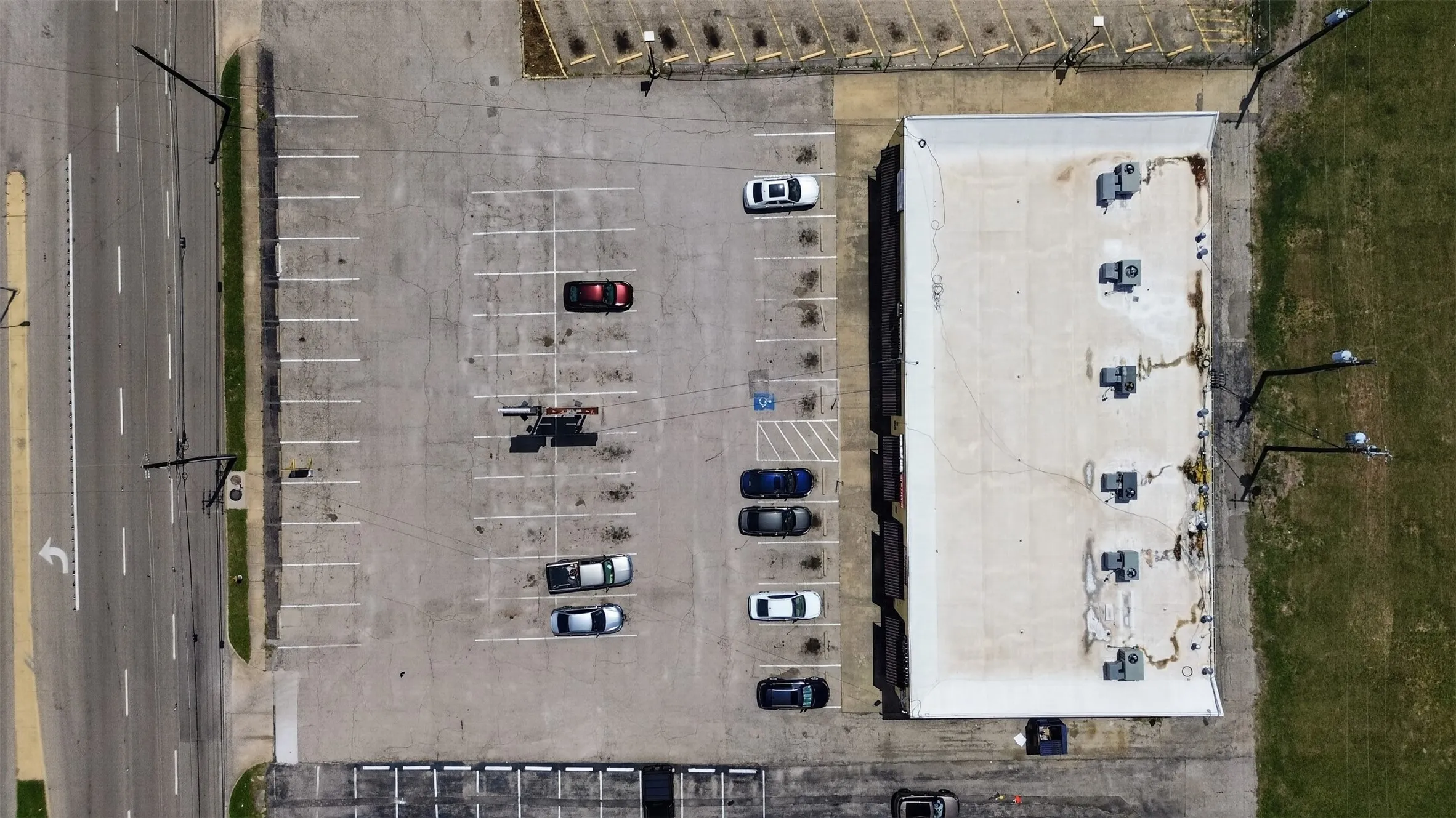 Retail For Rent in Dallas County , 4018 W Camp Wisdom Road, Dallas, Texas 75237, 0, 0, Garage spaces, 0 Sqft, built in 1977, Price $21, mls#21327980, Real Estate Agent in Dallas, Homes For Rent in Dallas county, Homes For Rent in Dallas, Realtor in Dallas Texas, Real Estate Brokerage Independent Realty Texas, Luminita Cordes Realtor