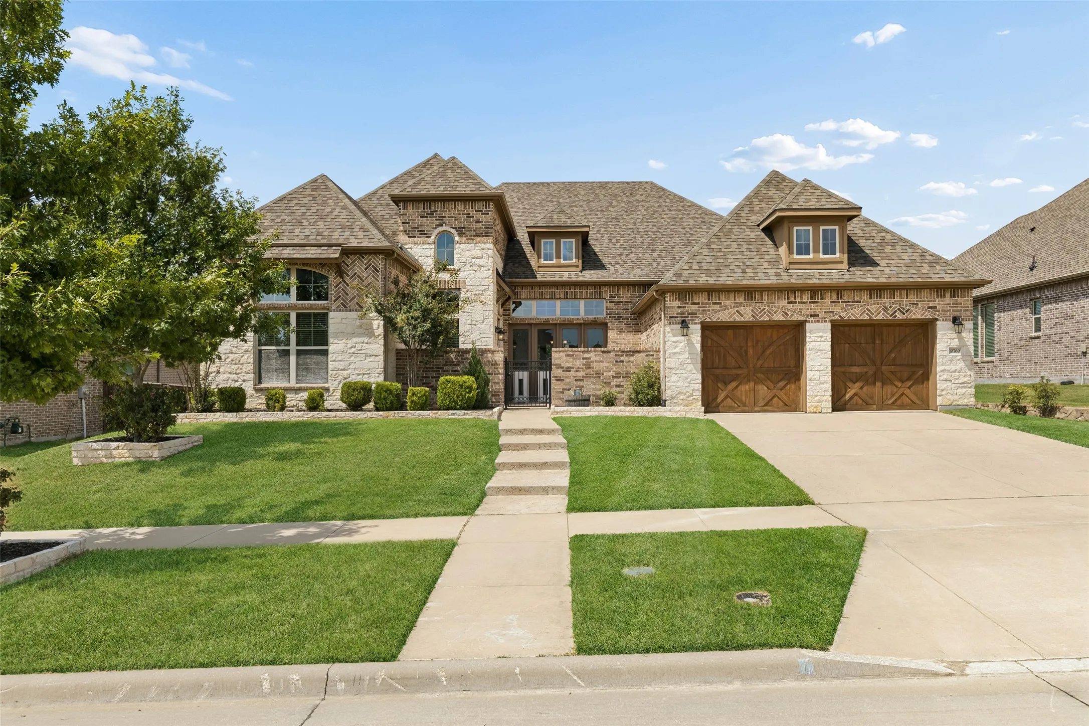 Single Family Residence For Sale in Collin County , 10760 Clarita Lane, Frisco, Texas 75035, 4 Bedroom, 4 Bathroom, 3 Garage spaces, 3,008 Sqft, built in 2018, mls#21348950, Real Estate Agent in Frisco, Homes For Sale in Collin county, Homes For Sale in Frisco, Realtor in Frisco Texas, Real Estate Brokerage Independent Realty Texas, Luminita Cordes Realtor