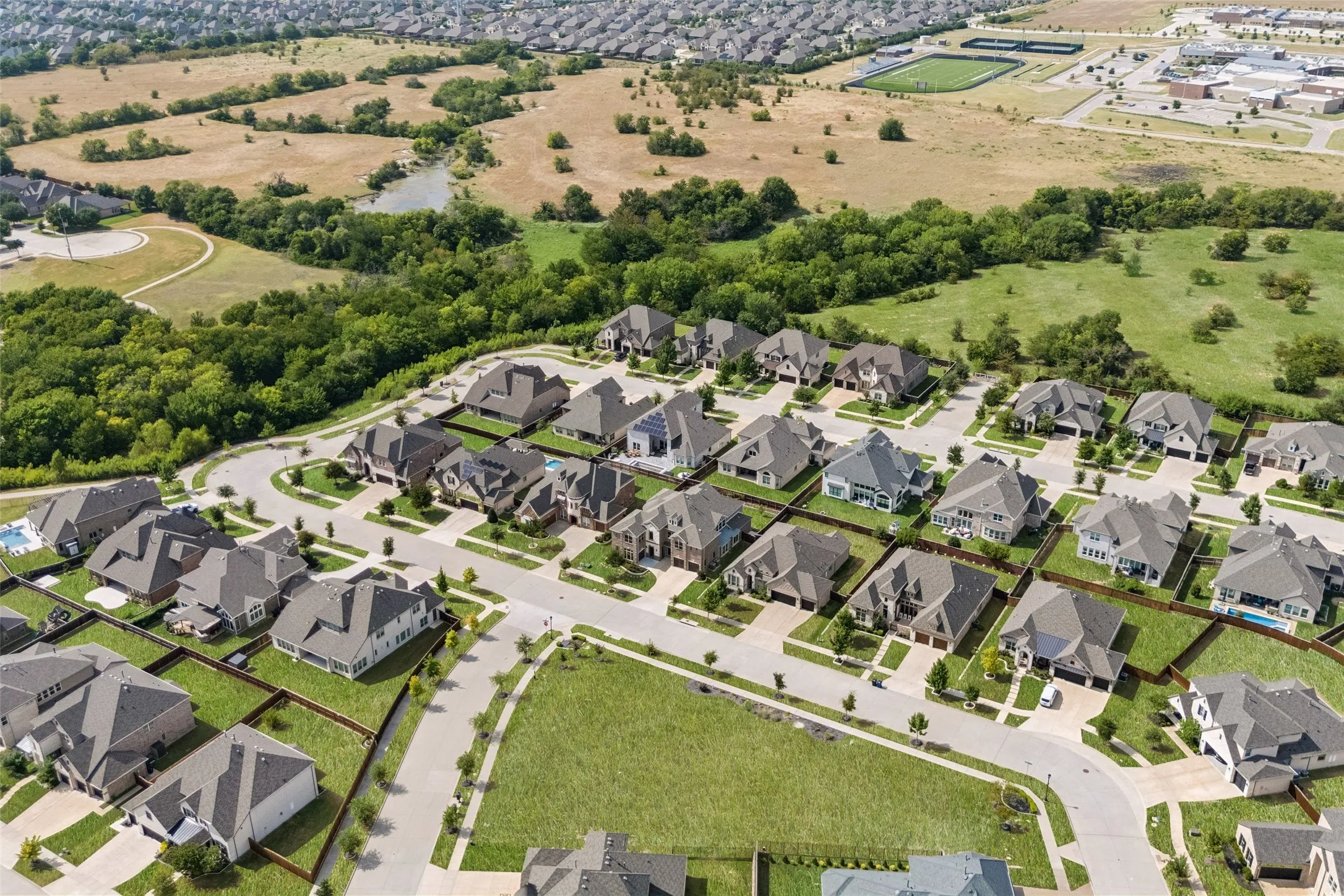 Single Family Residence For Sale in Collin County , 10760 Clarita Lane, Frisco, Texas 75035, 4 Bedroom, 4 Bathroom, 3 Garage spaces, 3,008 Sqft, built in 2018, mls#21348950, Real Estate Agent in Frisco, Homes For Sale in Collin county, Homes For Sale in Frisco, Realtor in Frisco Texas, Real Estate Brokerage Independent Realty Texas, Luminita Cordes Realtor