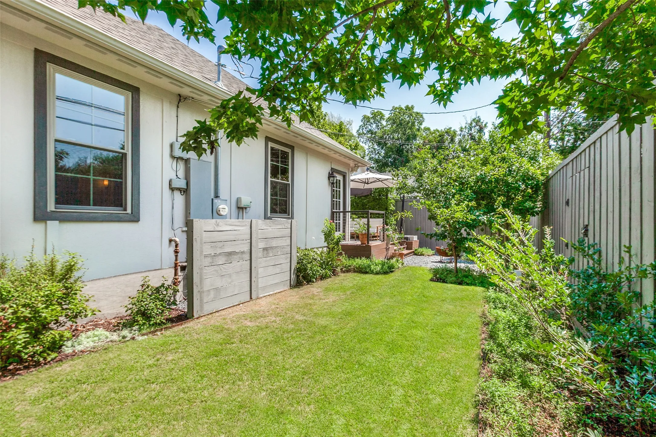 Single Family Residence For Sale in Dallas County , 5834 Monticello Avenue, Dallas, Texas 75206, 4 Bedroom, 3 Bathroom, Garage spaces, 2,740 Sqft, built in 1926, mls#21349826, Real Estate Agent in Dallas, Homes For Sale in Dallas county, Homes For Sale in Dallas, Realtor in Dallas Texas, Real Estate Brokerage Independent Realty Texas, Luminita Cordes Realtor