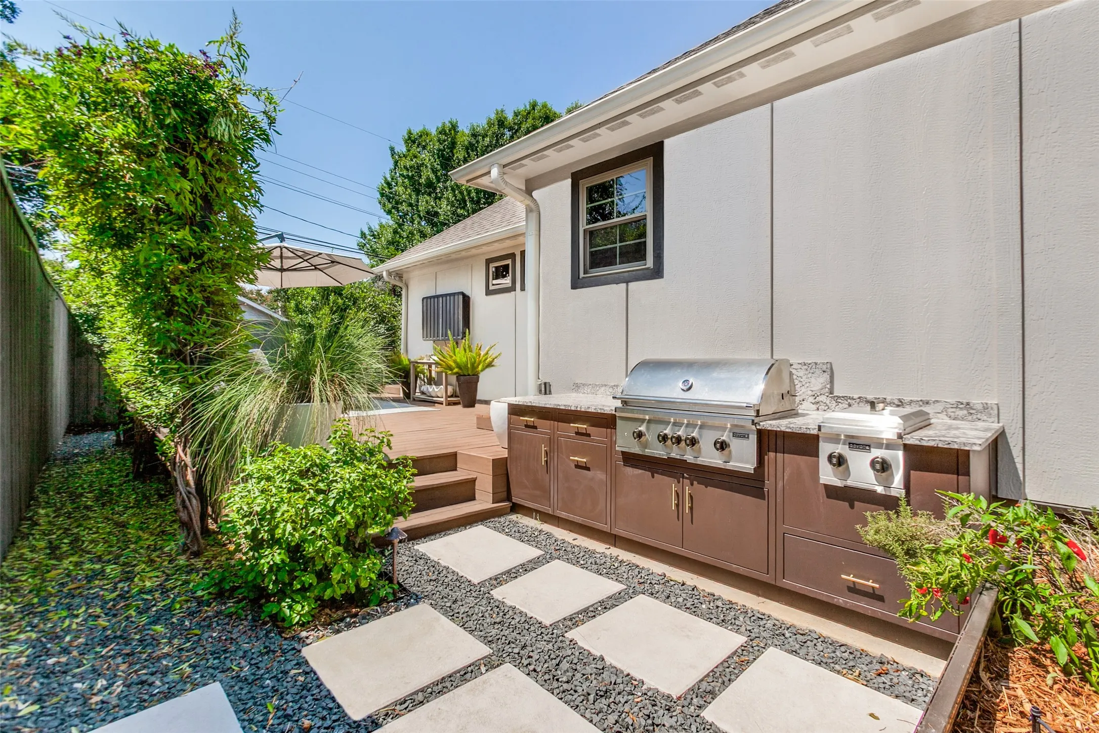 Single Family Residence For Sale in Dallas County , 5834 Monticello Avenue, Dallas, Texas 75206, 4 Bedroom, 3 Bathroom, Garage spaces, 2,740 Sqft, built in 1926, mls#21349826, Real Estate Agent in Dallas, Homes For Sale in Dallas county, Homes For Sale in Dallas, Realtor in Dallas Texas, Real Estate Brokerage Independent Realty Texas, Luminita Cordes Realtor
