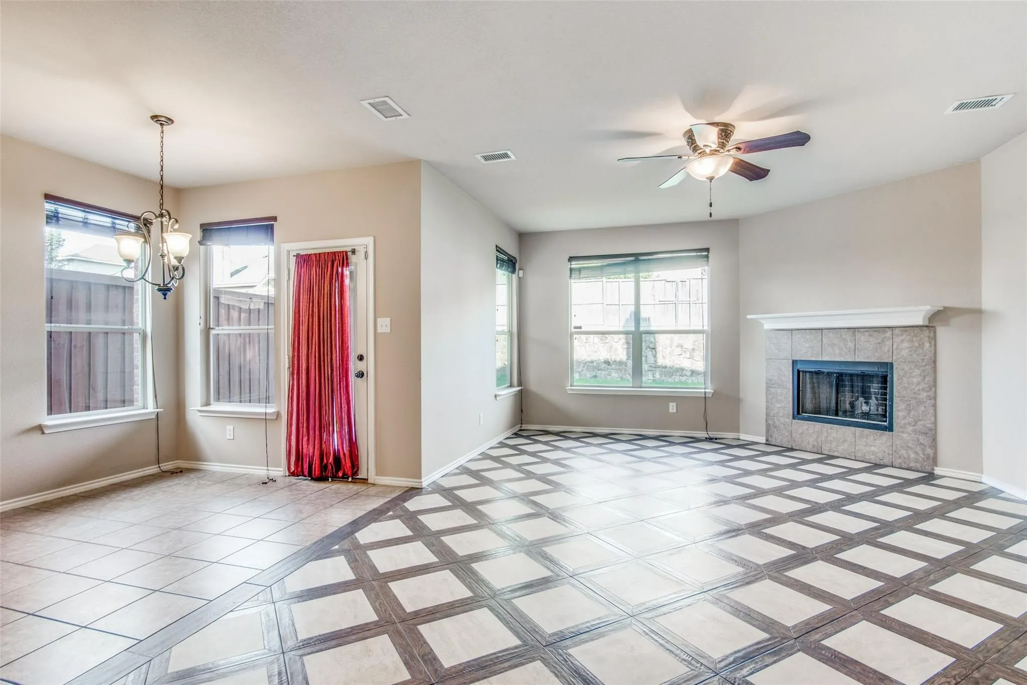 Single Family Residence For Rent in Collin County , 3305 Timber Ridge Trail, Mc Kinney, Texas 75071, 4 Bedroom, 3 Bathroom, 2 Garage spaces, 2,641 Sqft, built in 2007, mls#21316258, Real Estate Agent in Mc Kinney, Homes For Rent in Collin county, Homes For Rent in Mc Kinney, Realtor in Mc Kinney Texas, Real Estate Brokerage Independent Realty Texas, Luminita Cordes Realtor