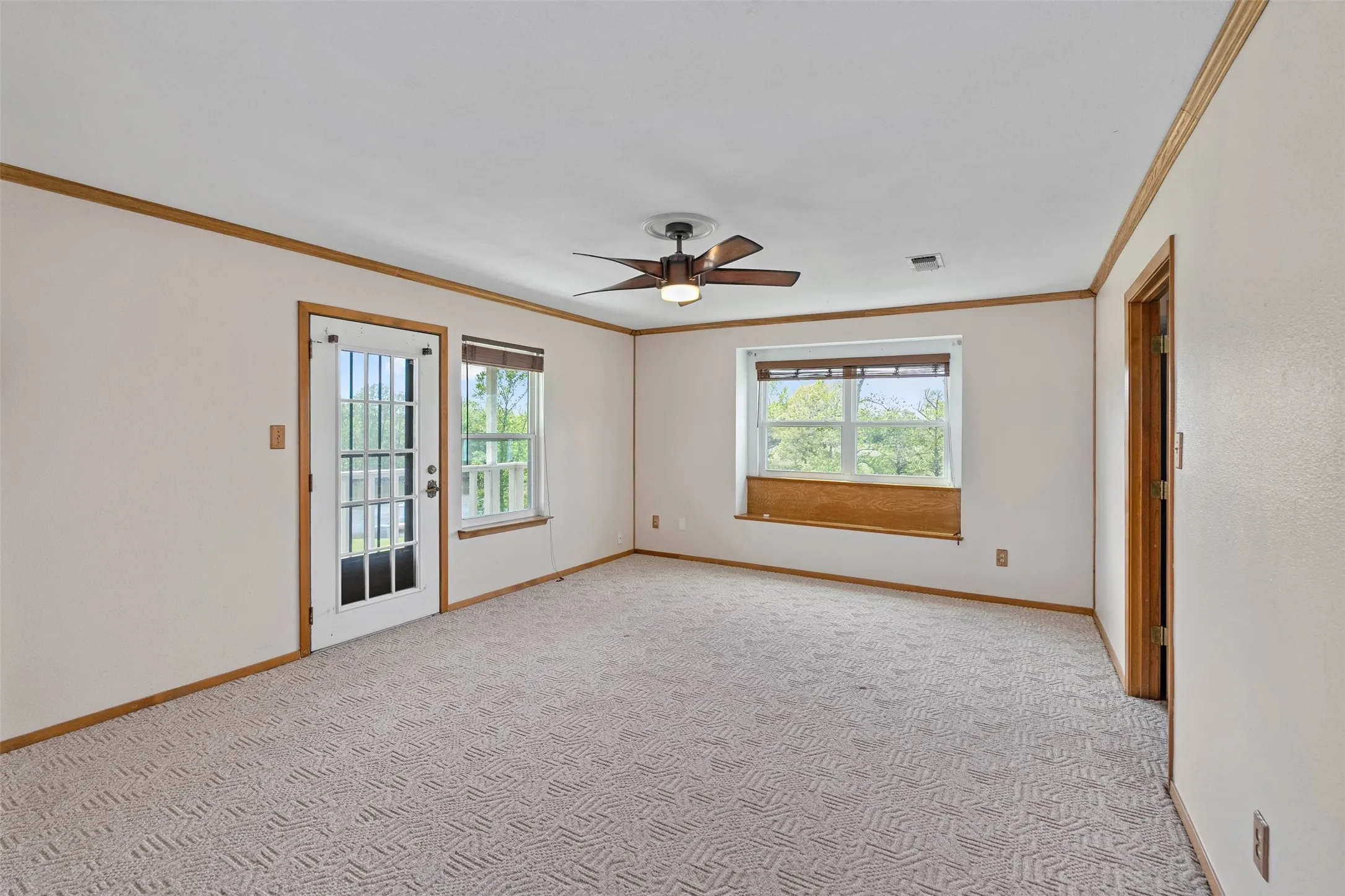 Farm For Sale in Van Zandt County , 3672 FM 1861, Athens, Texas 75752, 4 Bedroom, 2 Bathroom, 2 Garage spaces, 2,809 Sqft, built in 1979, mls#21350367, Real Estate Agent in Athens, Homes For Sale in Van Zandt county, Homes For Sale in Athens, Realtor in Athens Texas, Real Estate Brokerage Independent Realty Texas, Luminita Cordes Realtor