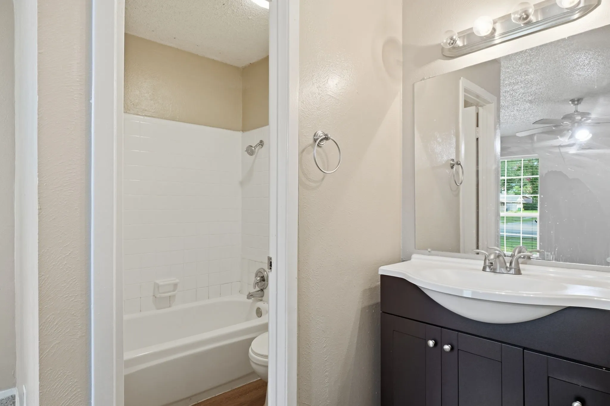 Single Family Residence For Sale in Dallas County , 705 Via Avenida, Mesquite, Texas 75150, 3 Bedroom, 2 Bathroom, 2 Garage spaces, 1,884 Sqft, built in 1973, mls#21345817, Real Estate Agent in Mesquite, Homes For Sale in Dallas county, Homes For Sale in Mesquite, Realtor in Mesquite Texas, Real Estate Brokerage Independent Realty Texas, Luminita Cordes Realtor