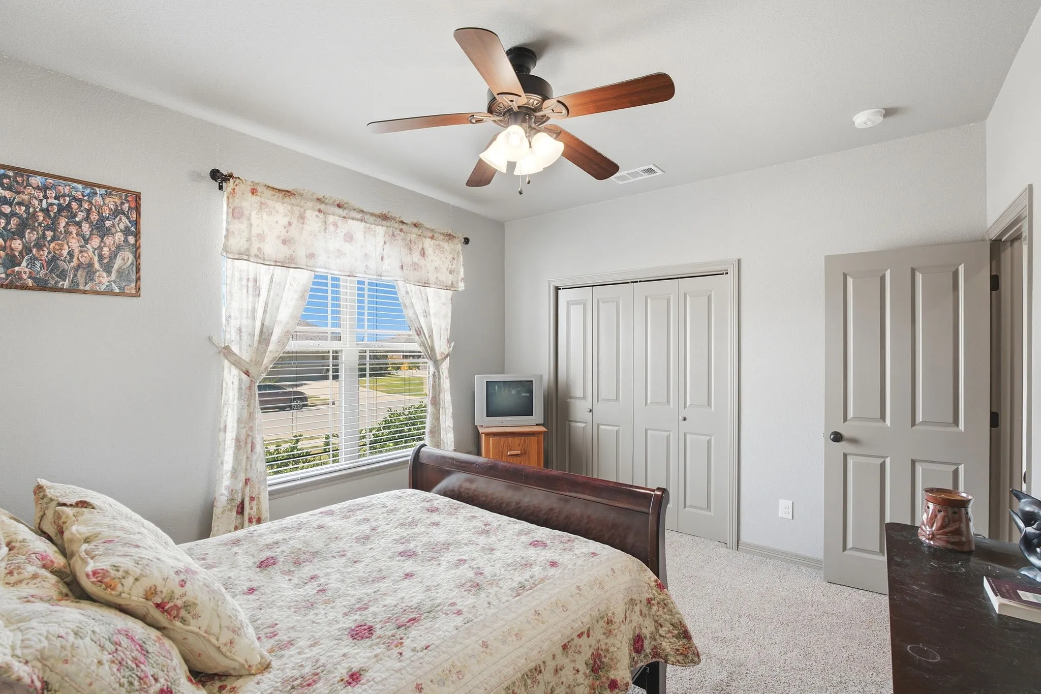 Single Family Residence For Sale in Denton County , 4916 Lakepark Drive, Sanger, Texas 76266, 3 Bedroom, 2 Bathroom, 2 Garage spaces, 1,896 Sqft, built in 2015, mls#21350398, Real Estate Agent in Sanger, Homes For Sale in Denton county, Homes For Sale in Sanger, Realtor in Sanger Texas, Real Estate Brokerage Independent Realty Texas, Luminita Cordes Realtor