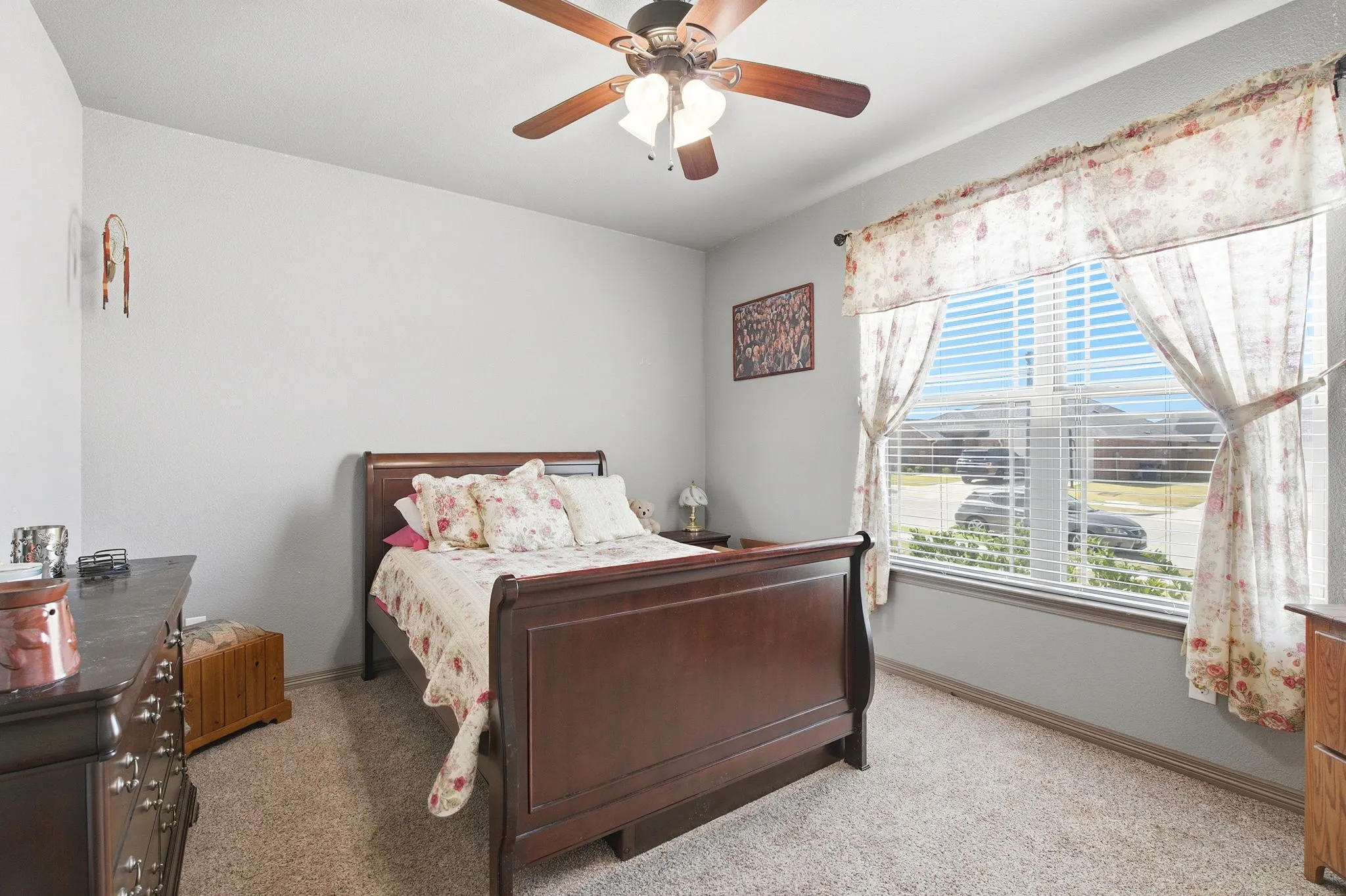 Single Family Residence For Sale in Denton County , 4916 Lakepark Drive, Sanger, Texas 76266, 3 Bedroom, 2 Bathroom, 2 Garage spaces, 1,896 Sqft, built in 2015, mls#21350398, Real Estate Agent in Sanger, Homes For Sale in Denton county, Homes For Sale in Sanger, Realtor in Sanger Texas, Real Estate Brokerage Independent Realty Texas, Luminita Cordes Realtor
