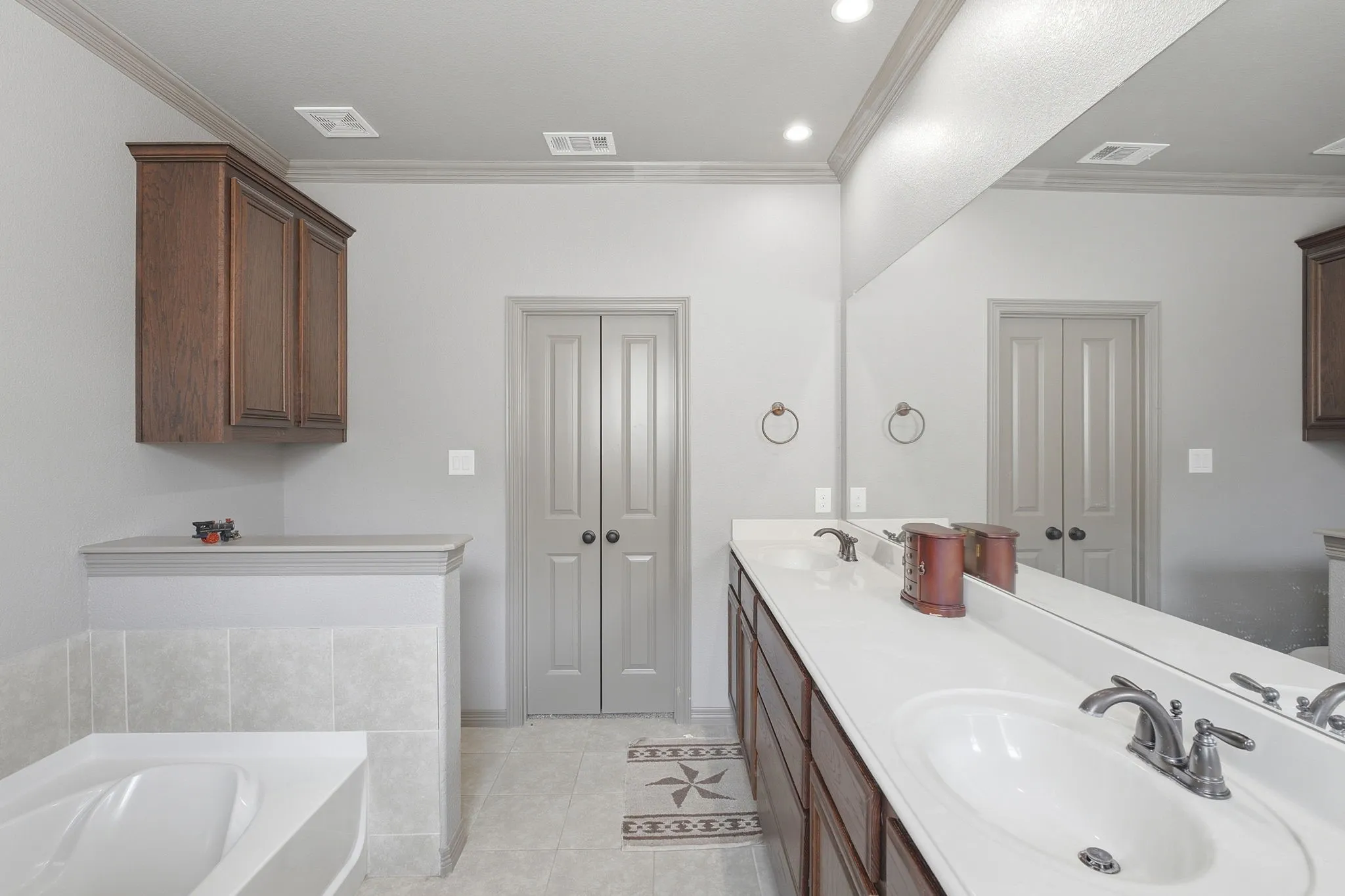 Single Family Residence For Sale in Denton County , 4916 Lakepark Drive, Sanger, Texas 76266, 3 Bedroom, 2 Bathroom, 2 Garage spaces, 1,896 Sqft, built in 2015, mls#21350398, Real Estate Agent in Sanger, Homes For Sale in Denton county, Homes For Sale in Sanger, Realtor in Sanger Texas, Real Estate Brokerage Independent Realty Texas, Luminita Cordes Realtor