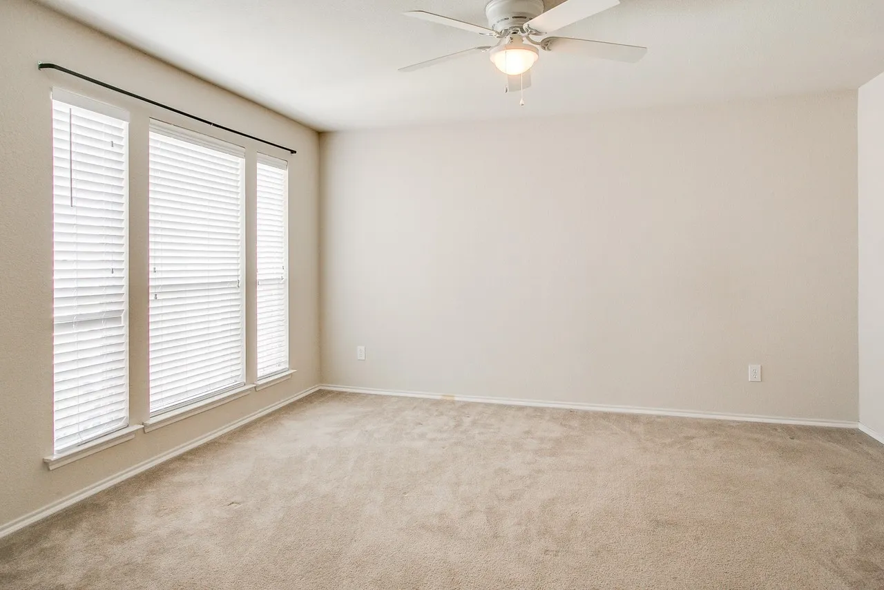 Single Family Residence For Rent in Tarrant County , 5824 Melanie Court, Fort Worth, Texas 76131, 4 Bedrooms, 3 Bathrooms, 2 Garage spaces, 2,459 Sqft, built in 2006, Price $2,350, mls#21350399, Real Estate Agent in Fort Worth, Homes For Rent in Tarrant county, Homes For Rent in Fort Worth, Realtor in Fort Worth Texas, Real Estate Brokerage Independent Realty Texas, Luminita Cordes Realtor