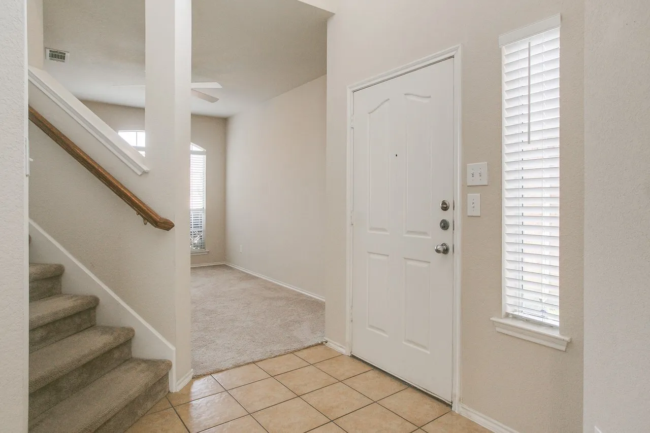 Single Family Residence For Rent in Tarrant County , 5824 Melanie Court, Fort Worth, Texas 76131, 4 Bedrooms, 3 Bathrooms, 2 Garage spaces, 2,459 Sqft, built in 2006, Price $2,350, mls#21350399, Real Estate Agent in Fort Worth, Homes For Rent in Tarrant county, Homes For Rent in Fort Worth, Realtor in Fort Worth Texas, Real Estate Brokerage Independent Realty Texas, Luminita Cordes Realtor