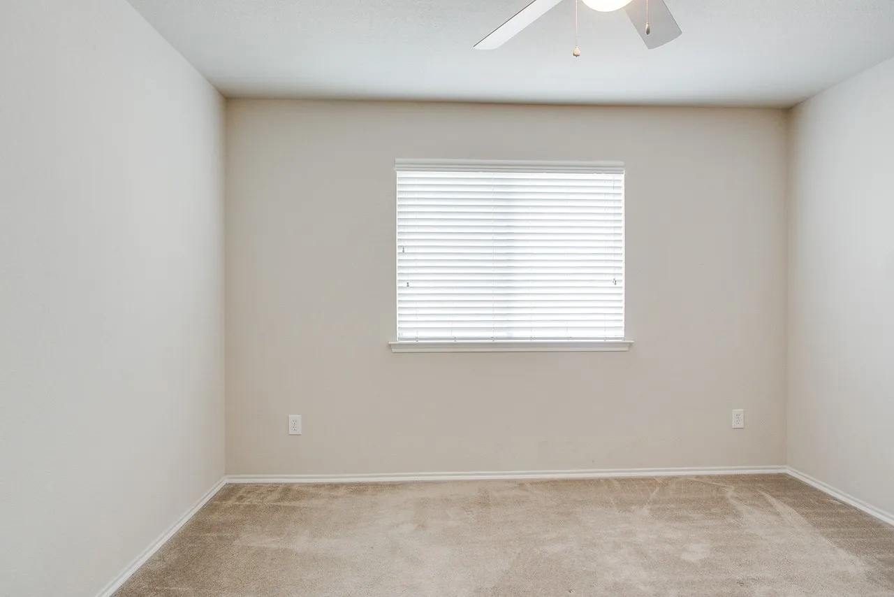 Single Family Residence For Rent in Tarrant County , 5824 Melanie Court, Fort Worth, Texas 76131, 4 Bedrooms, 3 Bathrooms, 2 Garage spaces, 2,459 Sqft, built in 2006, Price $2,350, mls#21350399, Real Estate Agent in Fort Worth, Homes For Rent in Tarrant county, Homes For Rent in Fort Worth, Realtor in Fort Worth Texas, Real Estate Brokerage Independent Realty Texas, Luminita Cordes Realtor