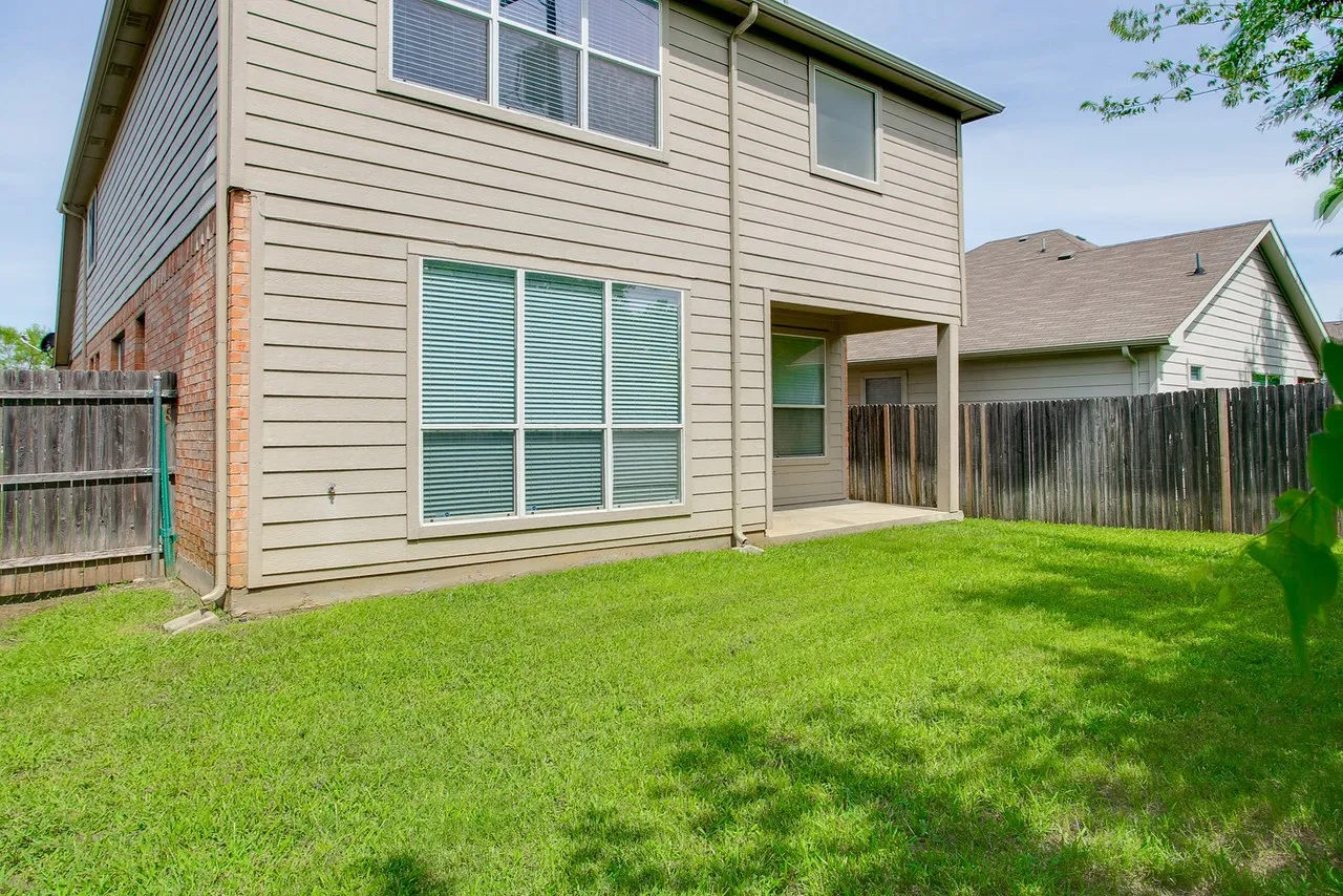 Single Family Residence For Rent in Tarrant County , 5824 Melanie Court, Fort Worth, Texas 76131, 4 Bedrooms, 3 Bathrooms, 2 Garage spaces, 2,459 Sqft, built in 2006, Price $2,350, mls#21350399, Real Estate Agent in Fort Worth, Homes For Rent in Tarrant county, Homes For Rent in Fort Worth, Realtor in Fort Worth Texas, Real Estate Brokerage Independent Realty Texas, Luminita Cordes Realtor