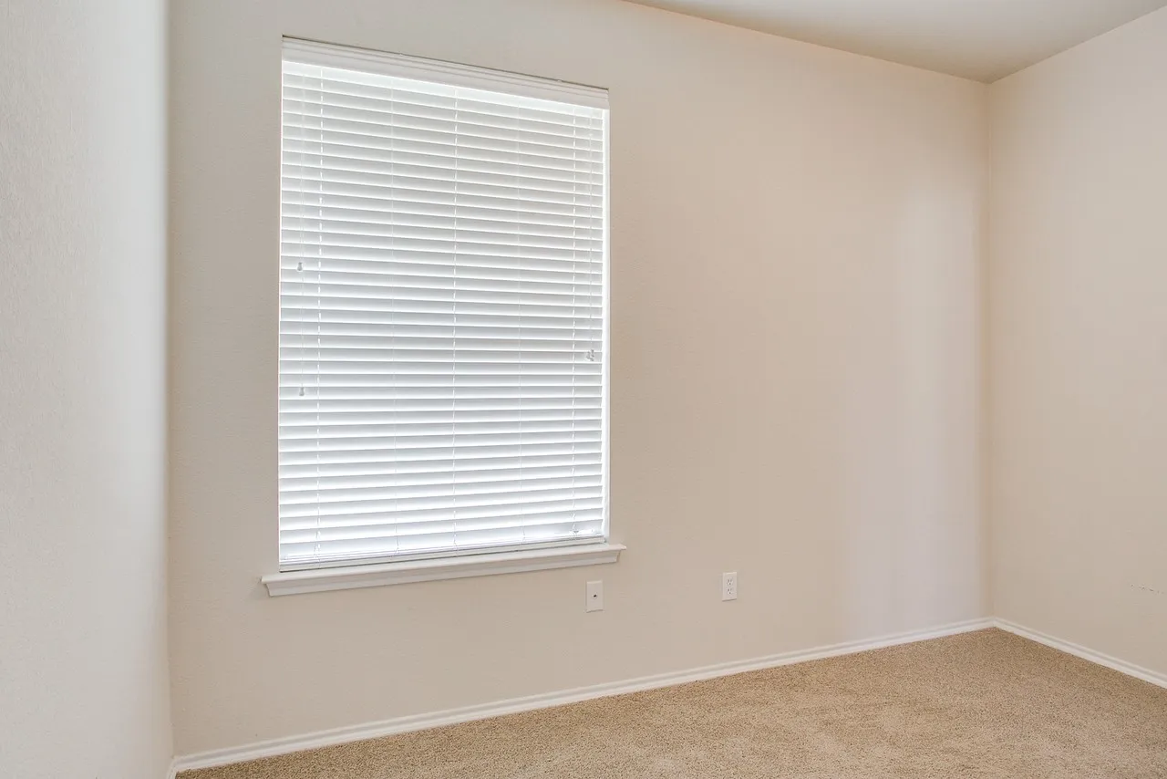 Single Family Residence For Rent in Tarrant County , 5824 Melanie Court, Fort Worth, Texas 76131, 4 Bedrooms, 3 Bathrooms, 2 Garage spaces, 2,459 Sqft, built in 2006, Price $2,350, mls#21350399, Real Estate Agent in Fort Worth, Homes For Rent in Tarrant county, Homes For Rent in Fort Worth, Realtor in Fort Worth Texas, Real Estate Brokerage Independent Realty Texas, Luminita Cordes Realtor