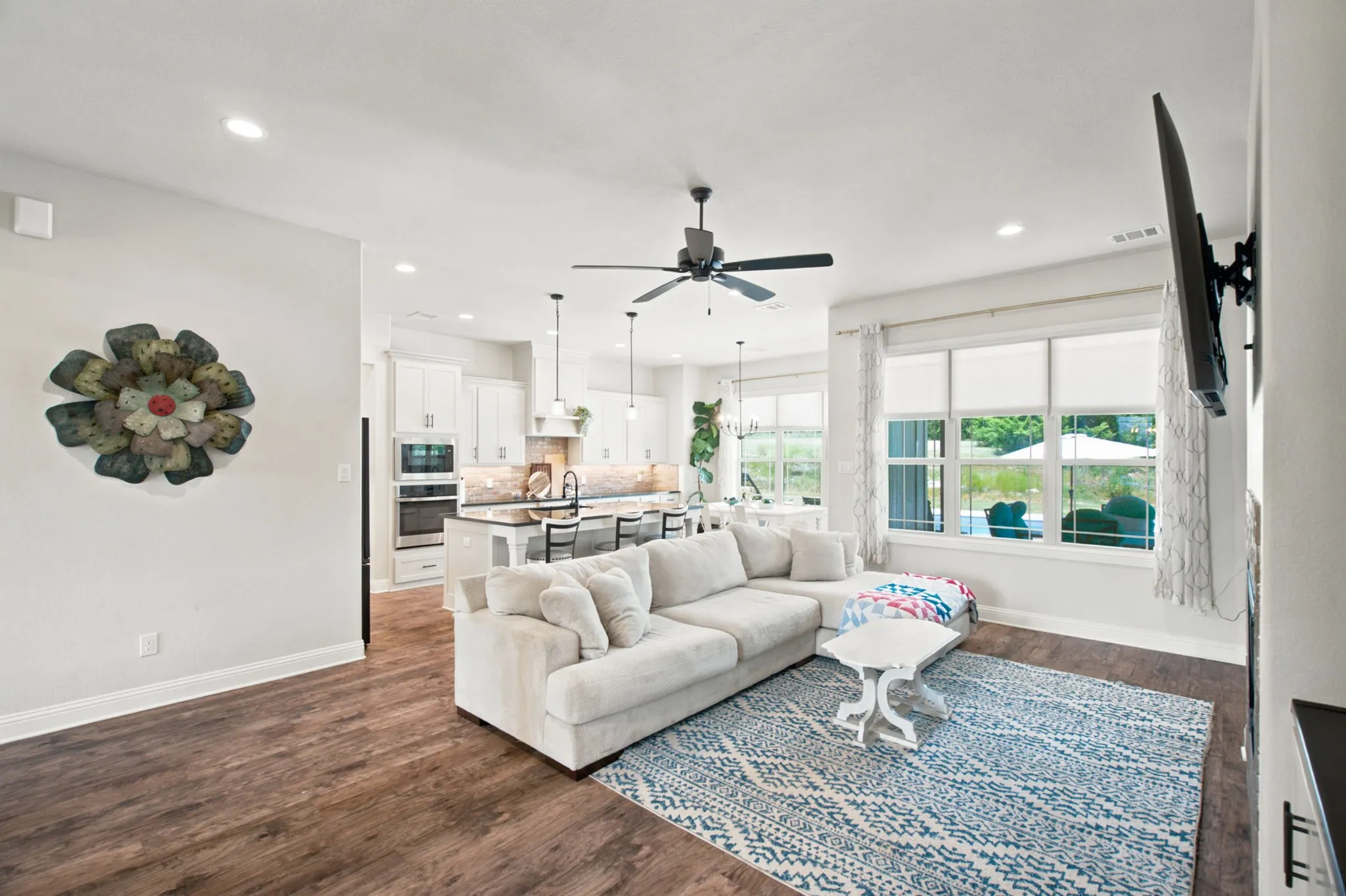 Single Family Residence For Sale in Parker County , 104 Grant Alan, Weatherford, Texas 76082, 4 Bedroom, 4 Bathroom, 3 Garage spaces, 2,300 Sqft, built in 2024, mls#21348846, Real Estate Agent in Weatherford, Homes For Sale in Parker county, Homes For Sale in Weatherford, Realtor in Weatherford Texas, Real Estate Brokerage Independent Realty Texas, Luminita Cordes Realtor