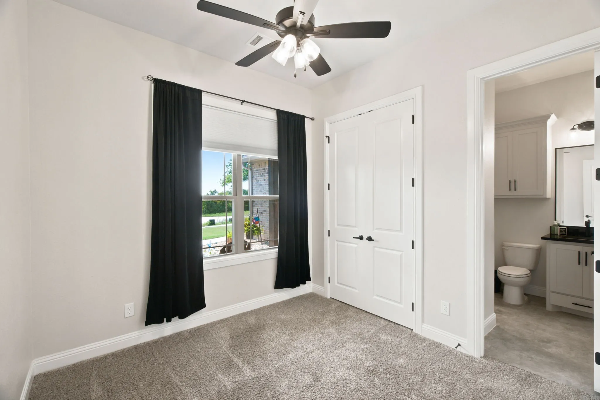 Single Family Residence For Sale in Parker County , 104 Grant Alan, Weatherford, Texas 76082, 4 Bedroom, 4 Bathroom, 3 Garage spaces, 2,300 Sqft, built in 2024, mls#21348846, Real Estate Agent in Weatherford, Homes For Sale in Parker county, Homes For Sale in Weatherford, Realtor in Weatherford Texas, Real Estate Brokerage Independent Realty Texas, Luminita Cordes Realtor
