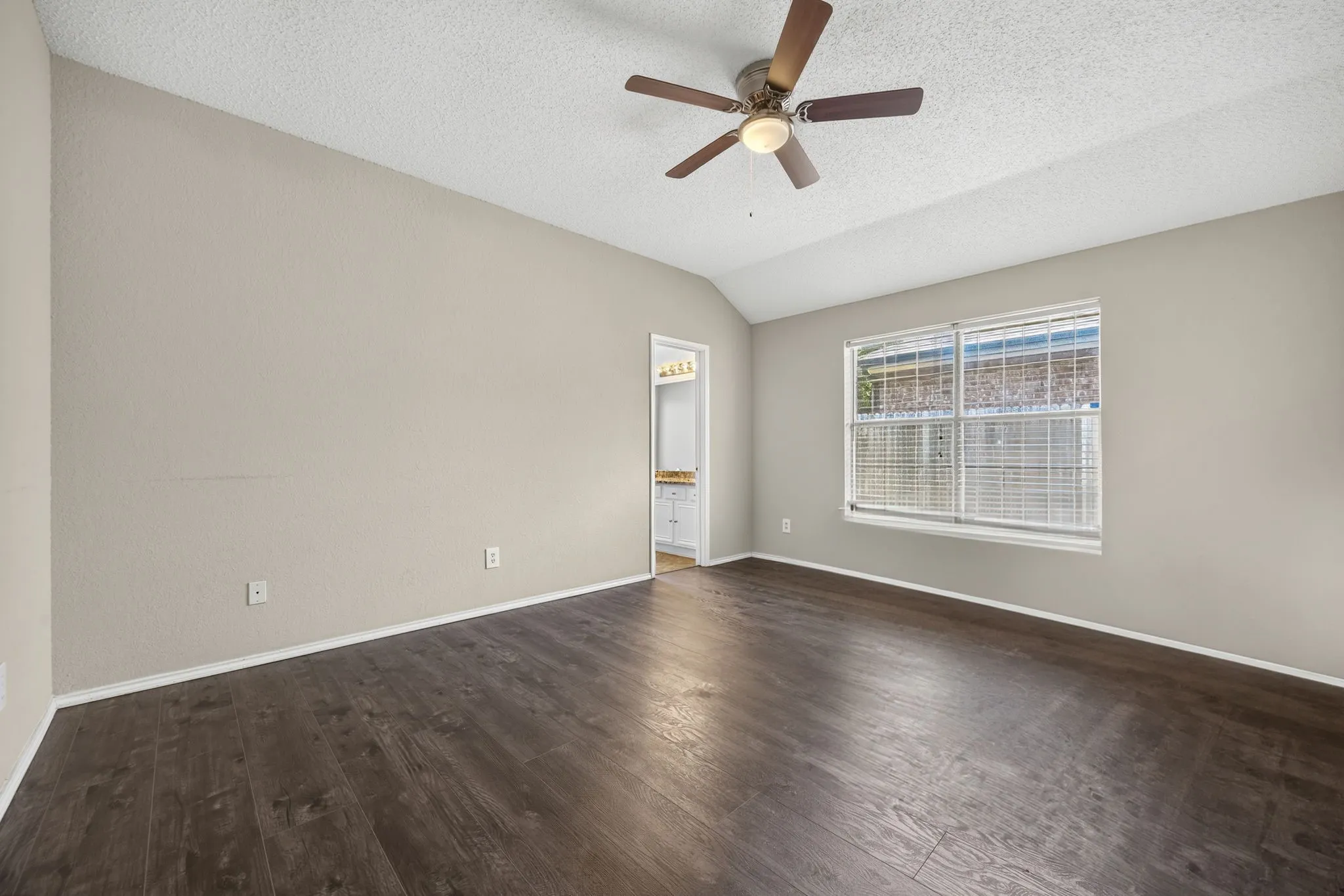 Single Family Residence For Rent in Tarrant County , 3357 Galaway Bay Drive, Grand Prairie, Texas 75052, 3 Bedroom, 2 Bathroom, 2 Garage spaces, 1,764 Sqft, built in 1997, mls#21350137, Real Estate Agent in Grand Prairie, Homes For Rent in Tarrant county, Homes For Rent in Grand Prairie, Realtor in Grand Prairie Texas, Real Estate Brokerage Independent Realty Texas, Luminita Cordes Realtor