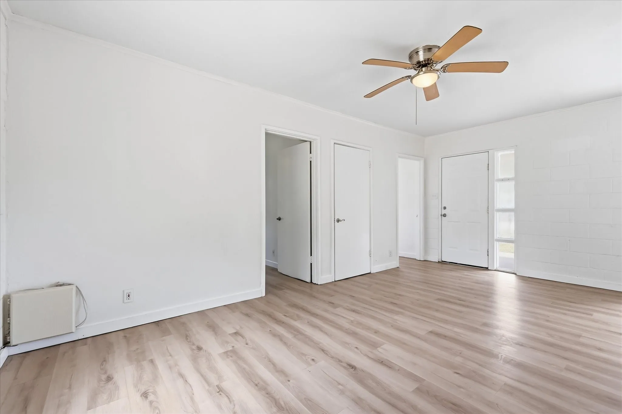 Single Family Residence For Sale in Denton County , 610 Crescent Street, Denton, Texas 76201, 2 Bedroom, 1 Bathroom, Garage spaces, 904 Sqft, built in 1949, mls#21350095, Real Estate Agent in Denton, Homes For Sale in Denton county, Homes For Sale in Denton, Realtor in Denton Texas, Real Estate Brokerage Independent Realty Texas, Luminita Cordes Realtor
