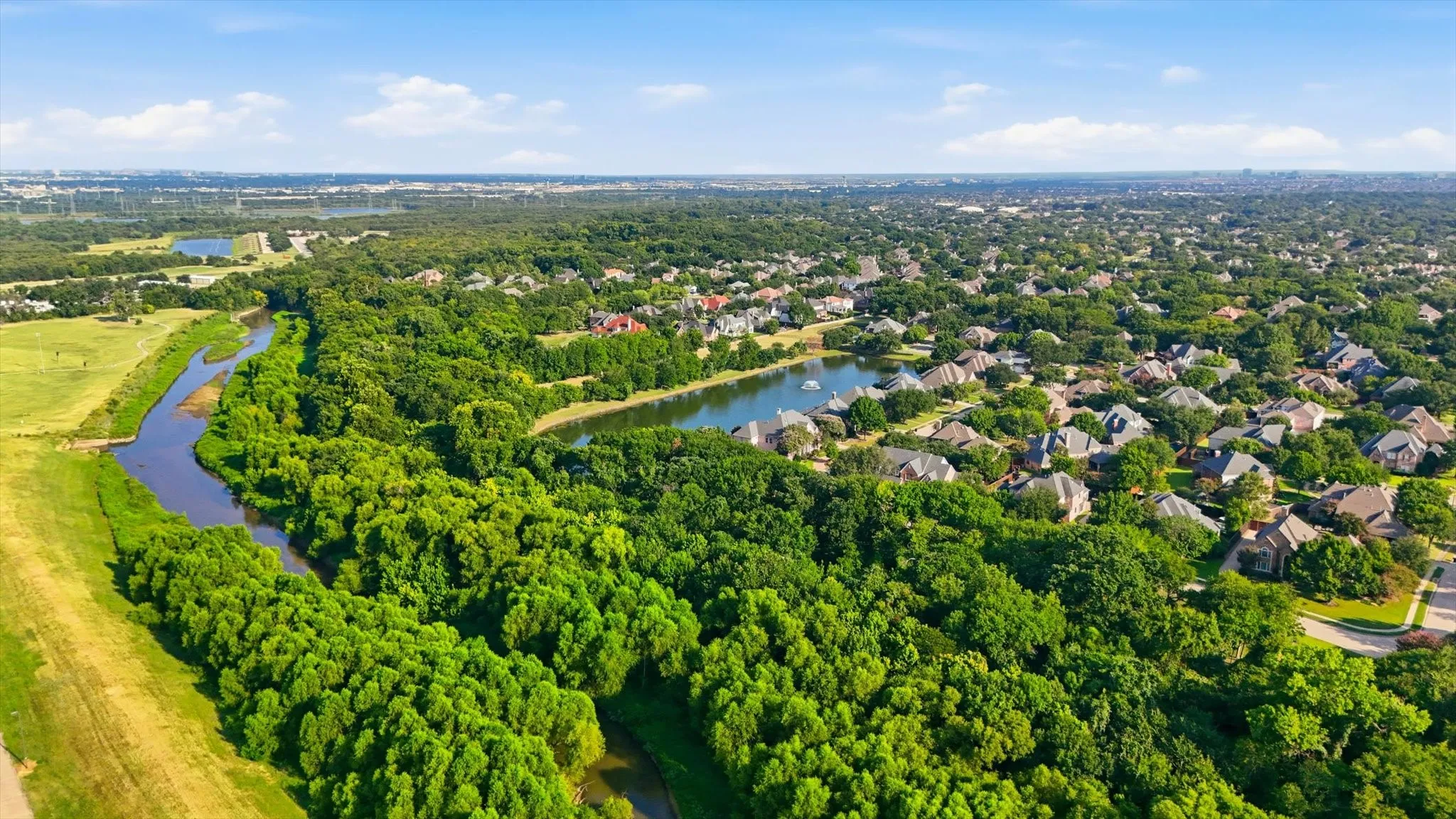 Single Family Residence For Sale in Dallas County , 728 Castle Creek Drive, Coppell, Texas 75019, 4 Bedroom, 4 Bathroom, 3 Garage spaces, 3,650 Sqft, built in 1995, mls#21342520, Real Estate Agent in Coppell, Homes For Sale in Dallas county, Homes For Sale in Coppell, Realtor in Coppell Texas, Real Estate Brokerage Independent Realty Texas, Luminita Cordes Realtor
